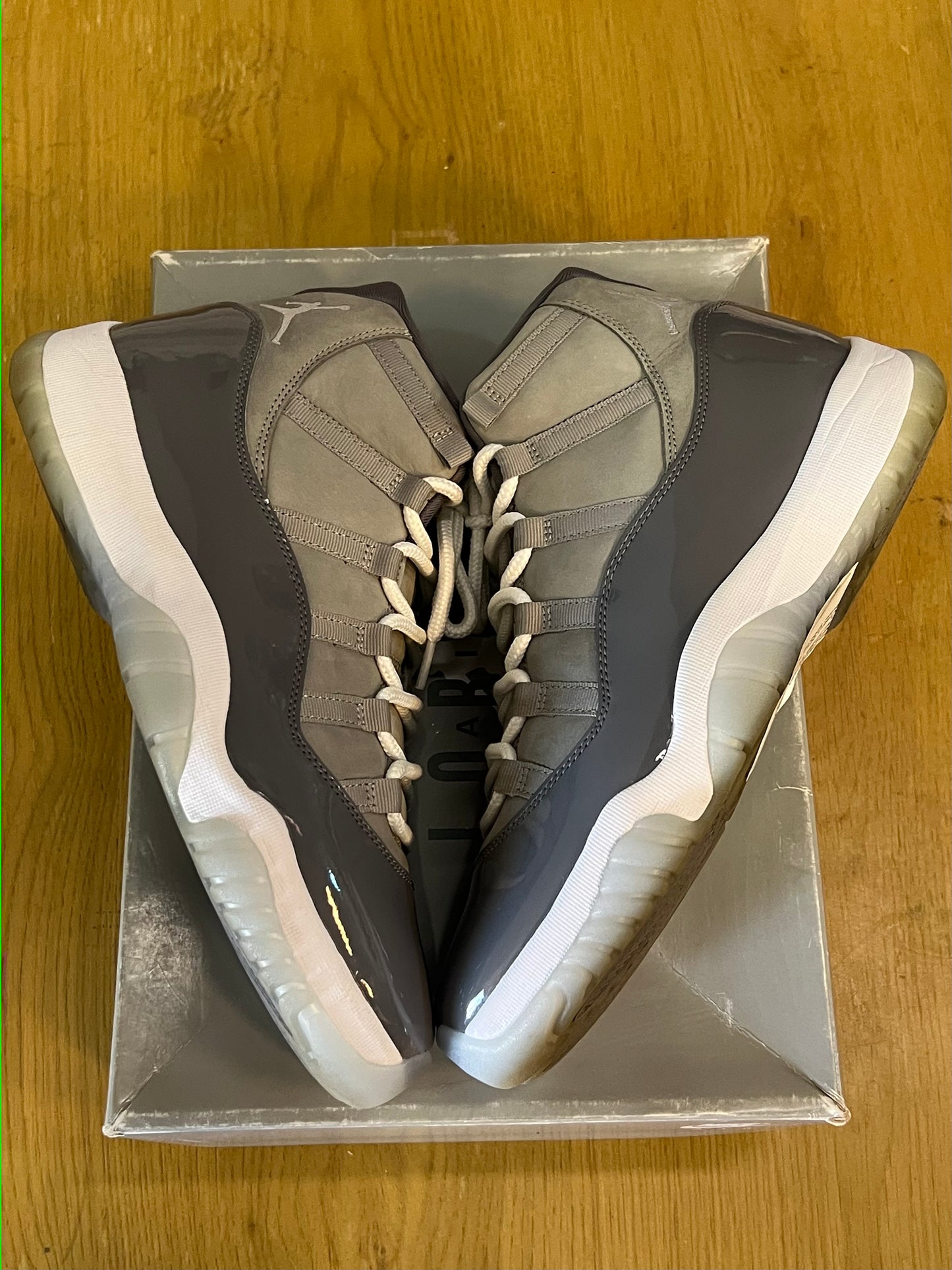 AIR JORDAN 11 RETRO COOL GREY Used Sz 12.5