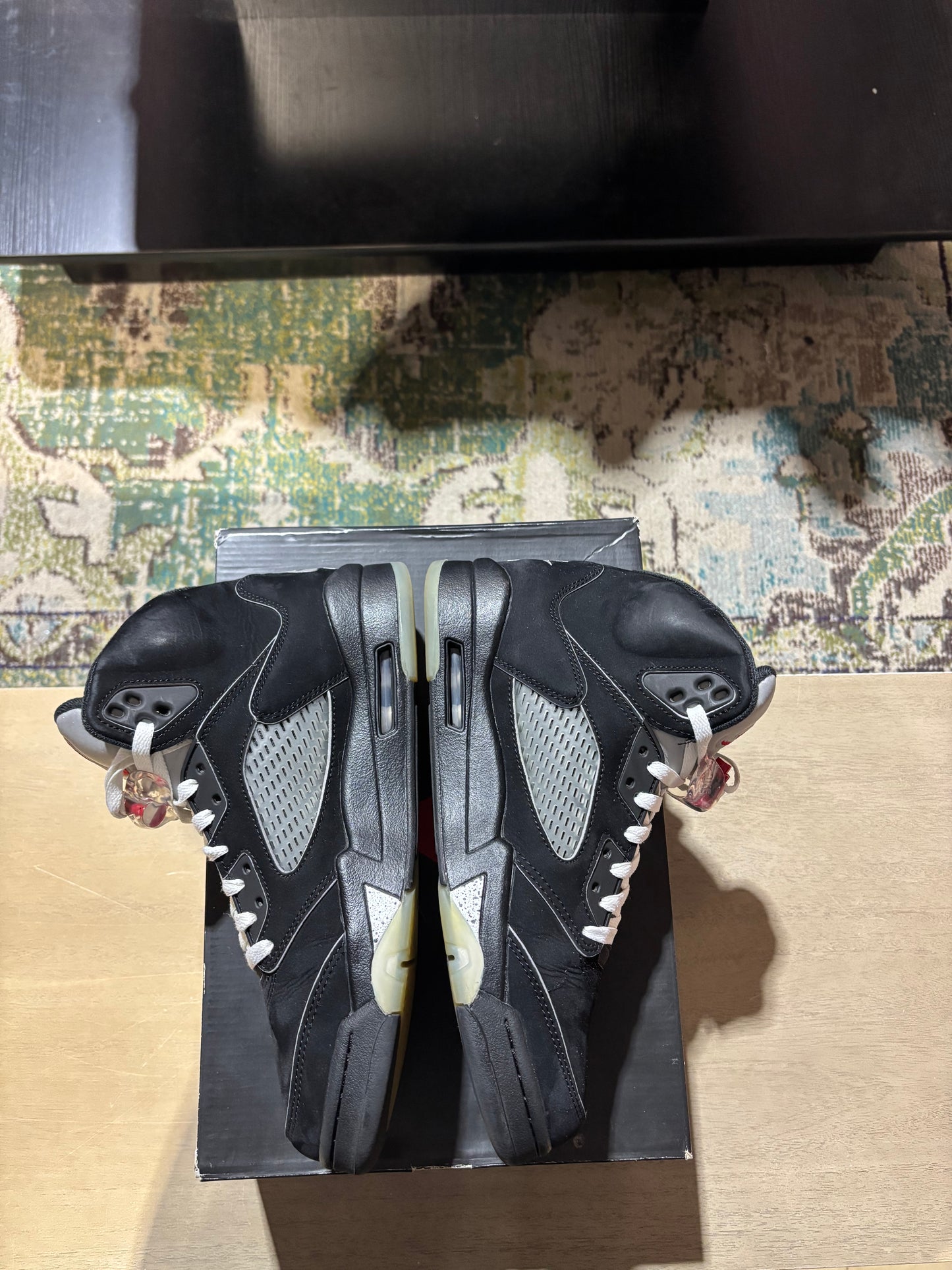 Jordan 5 Metallic Used Sz 9.5 (2)