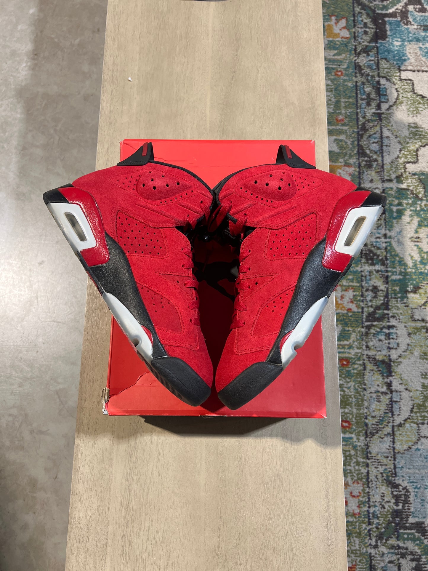 AIR JORDAN 6 RETRO TORO BRAVOUsed Sz