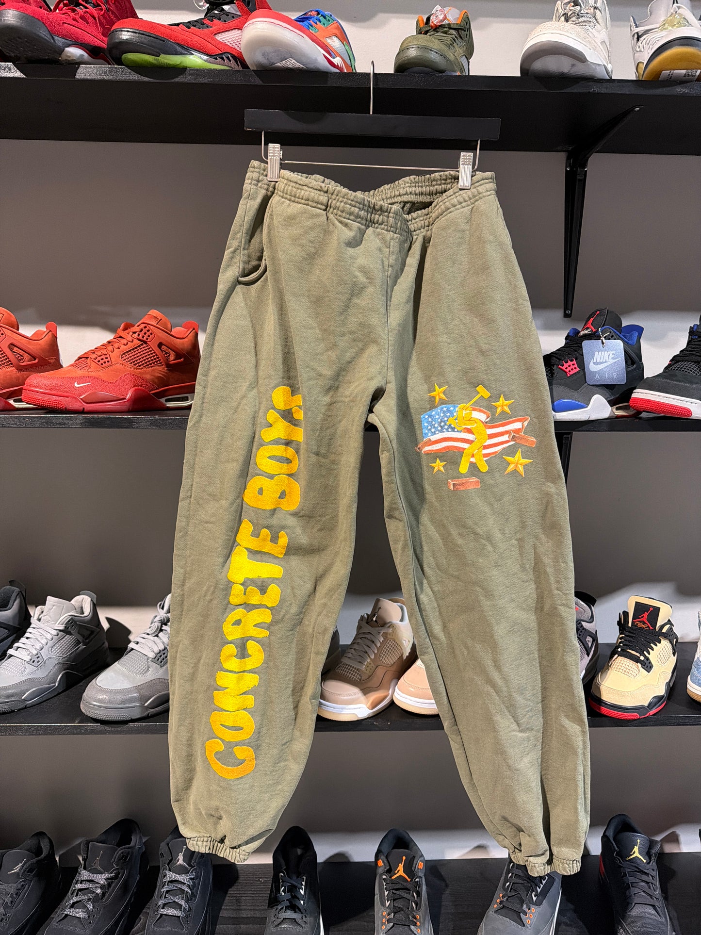 Olive Concrete Boys Sweatpants Sz XL