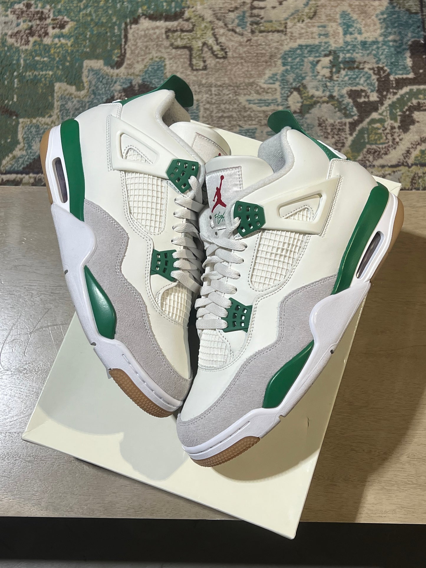 JORDAN 4 SB PINE GREEN USED SZ 10.5