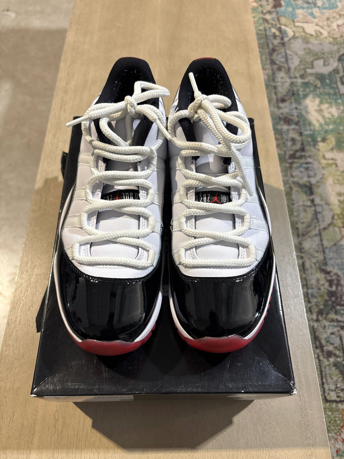 Jordan 11 Retro Low Concord Bred - Pre-Owned