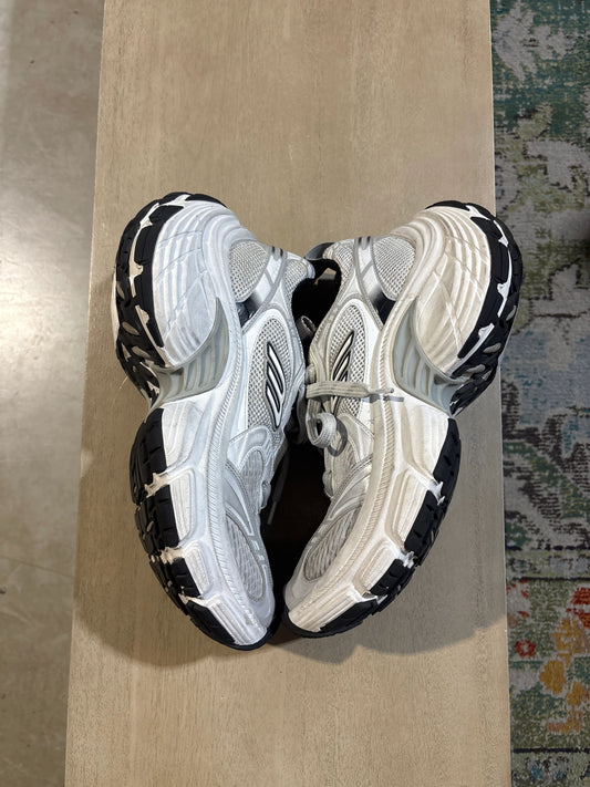 Balenciaga 6Xl Grey/White Used Sz 10 Nb - Pre-Owned