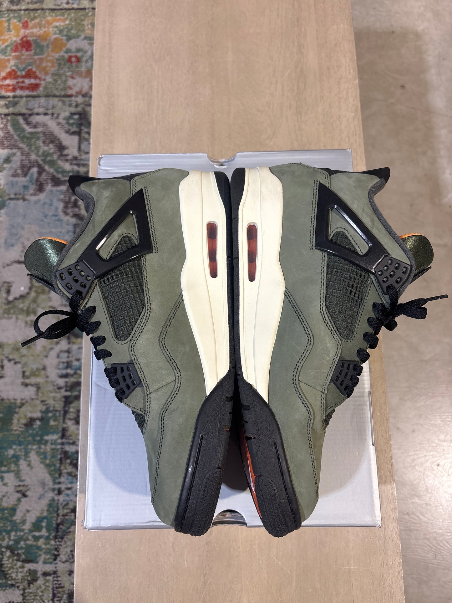 Jordan 4 undefeated used sz 11.5