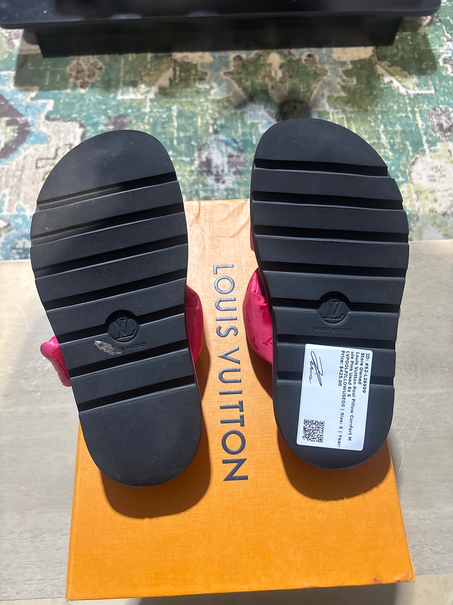 Louis Vuitton Pool Pillow Comfort Mule Pink Used Sz 5