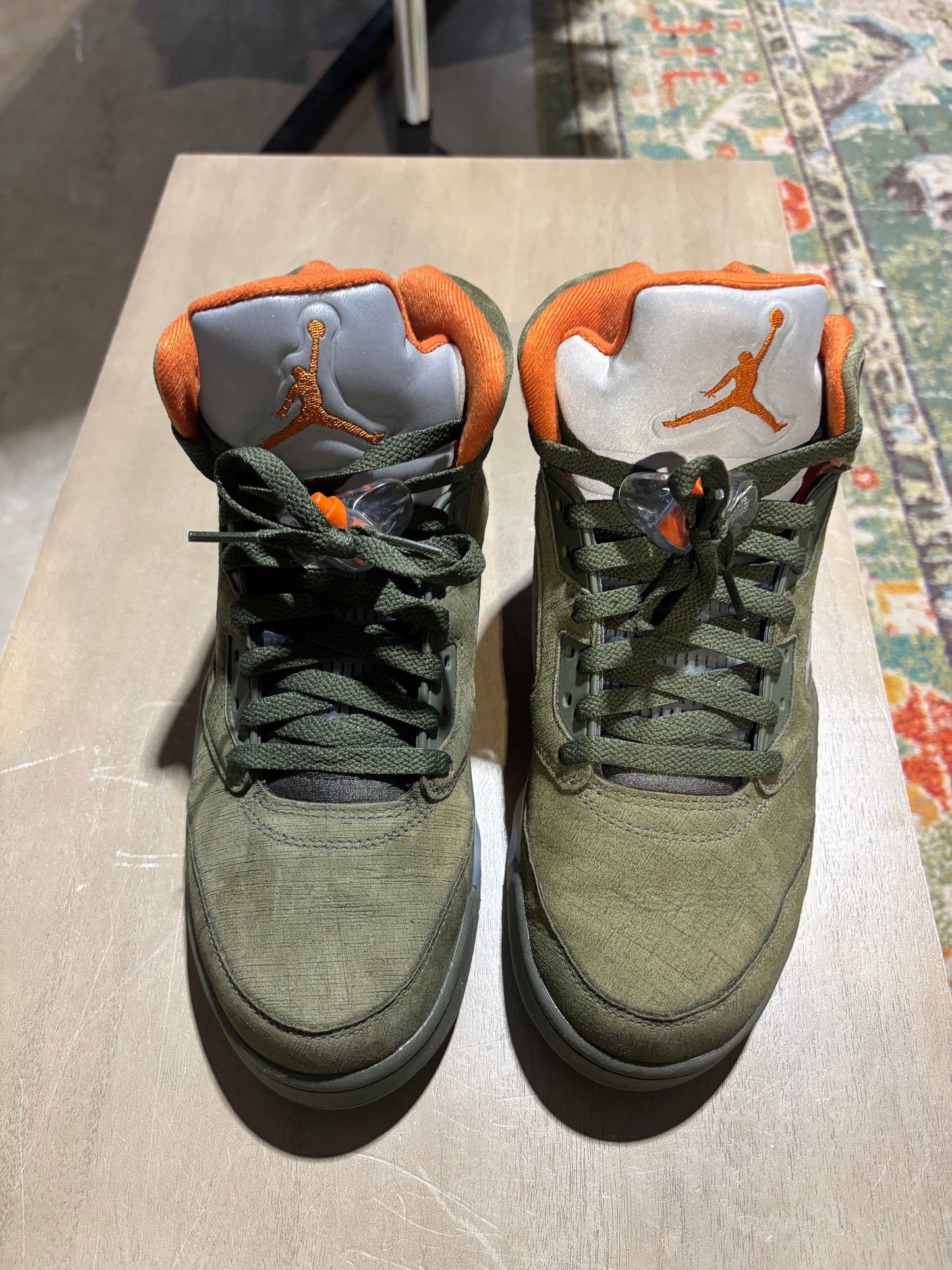 AIR JORDAN 5 OLIVE USED SZ 9.5 NB