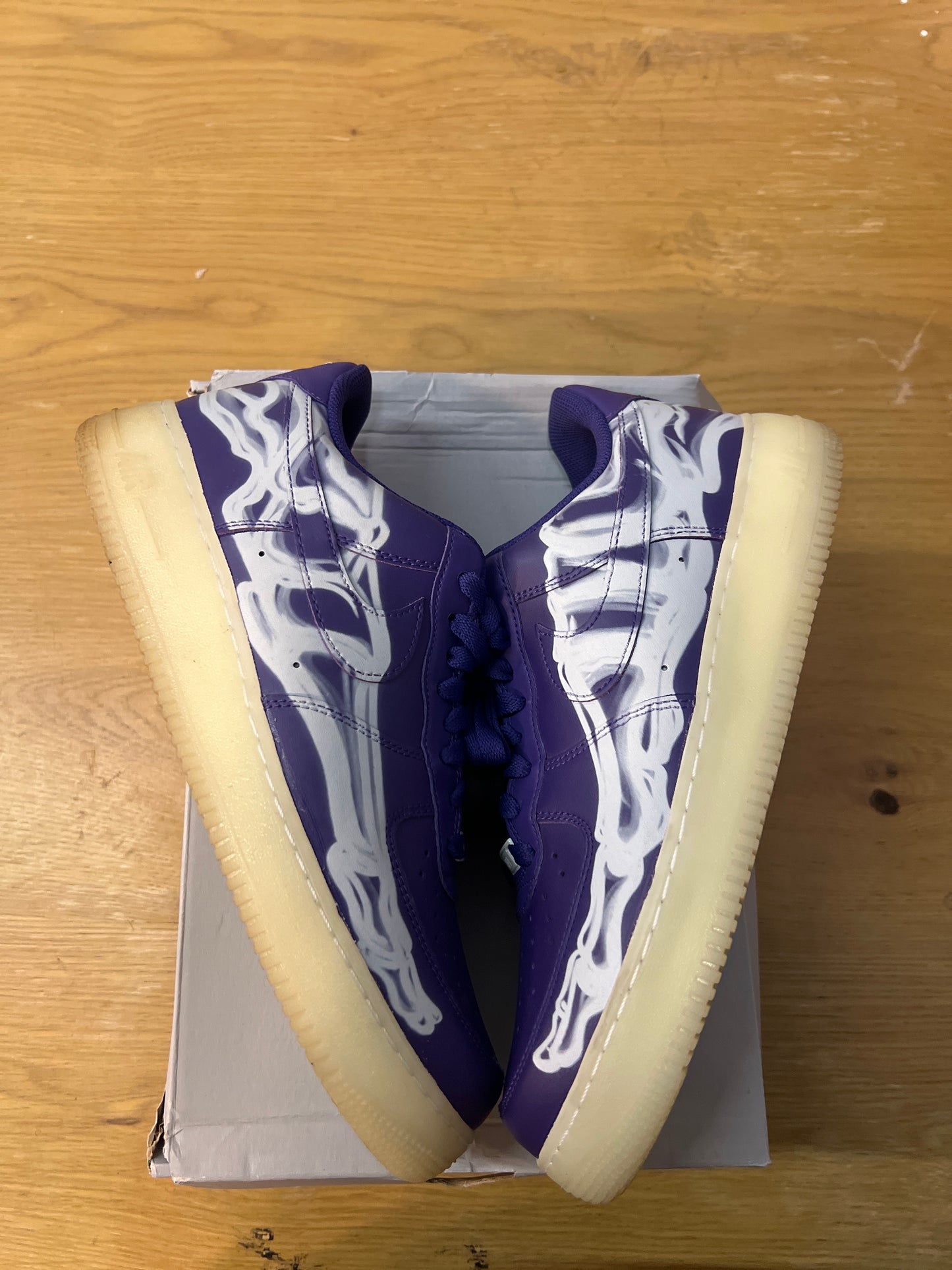 Air Force 1 low purple skeleton sz11