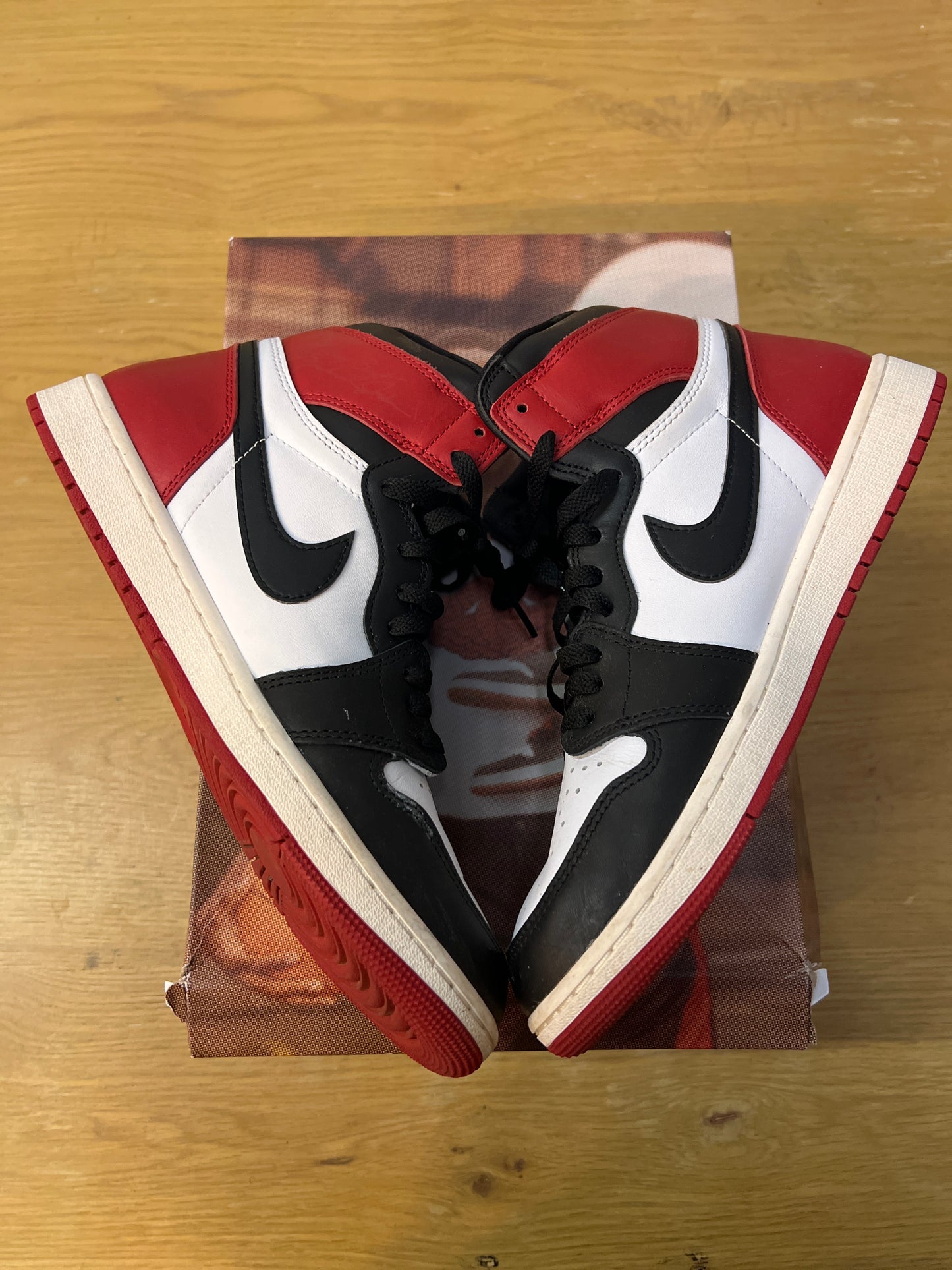 Air Jordan 1 black toe reimagined used sz11.5