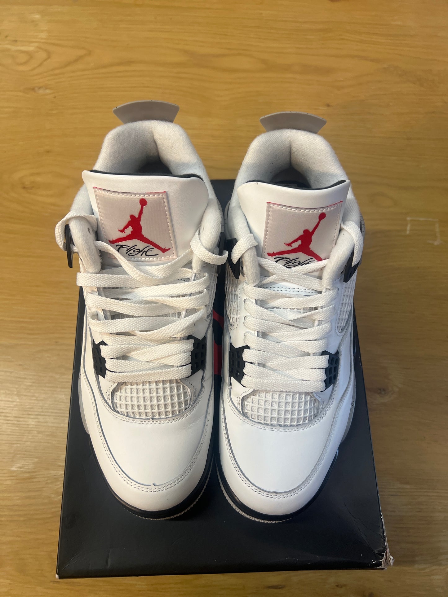 Jordan 4 White cement used Sz 8.5