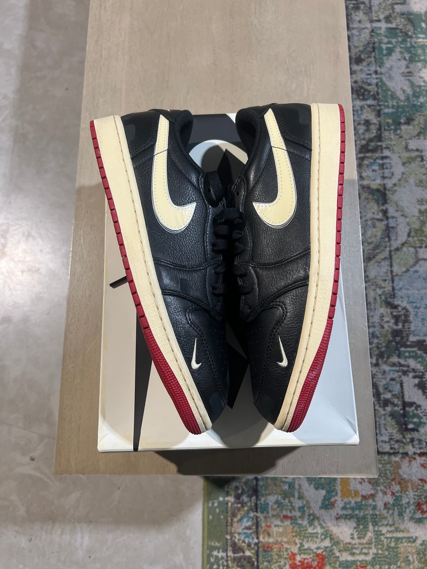 Jordan 1 low Nigel black used sz 10.5