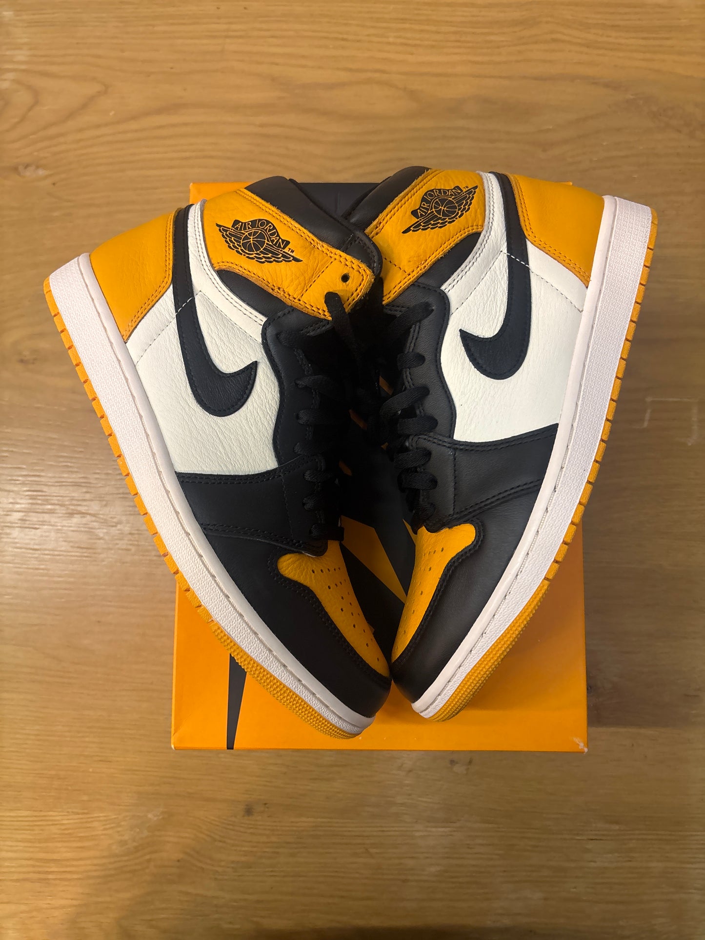 JORDAN 1 HIGH OG YELLOW TOE Used Sz 10.5