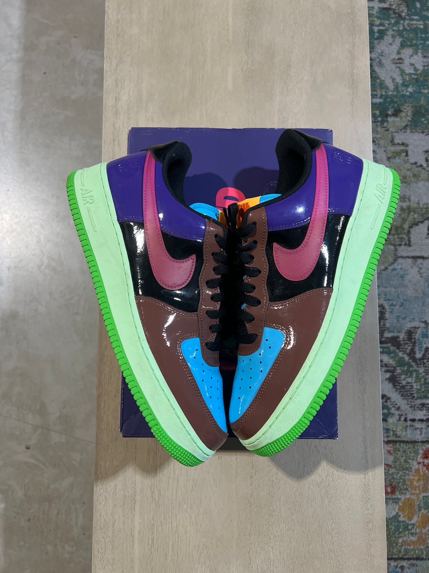 UNDEFEATED X AIR FORCE 1 LOW PINK PRIME Used sz 11 (2)