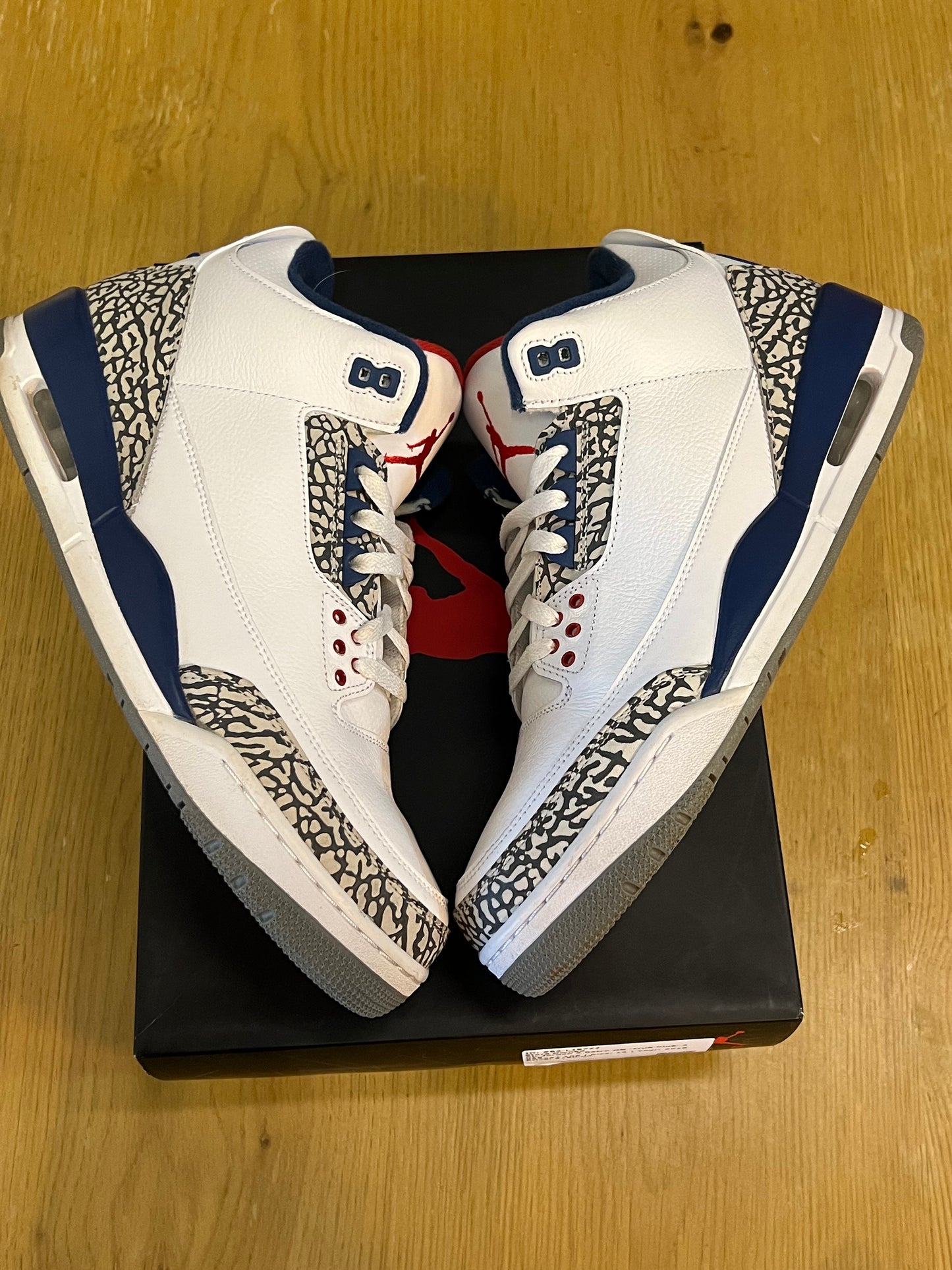 Air Jordan 3 Retro OG True Blue 2016 Used