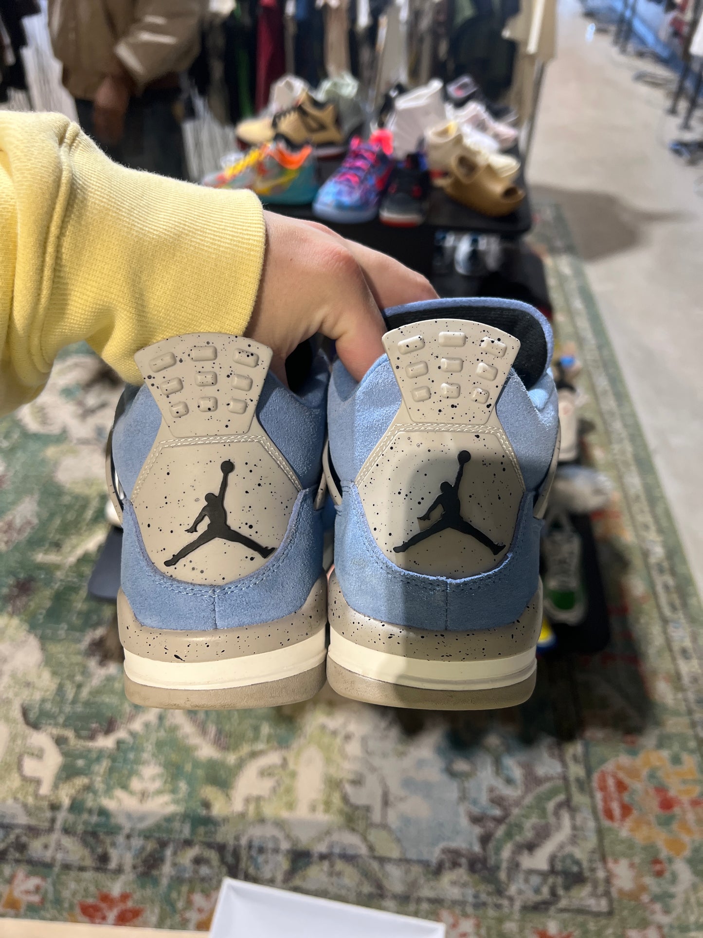 Jordan 4 retro university blue used Sz 9.5