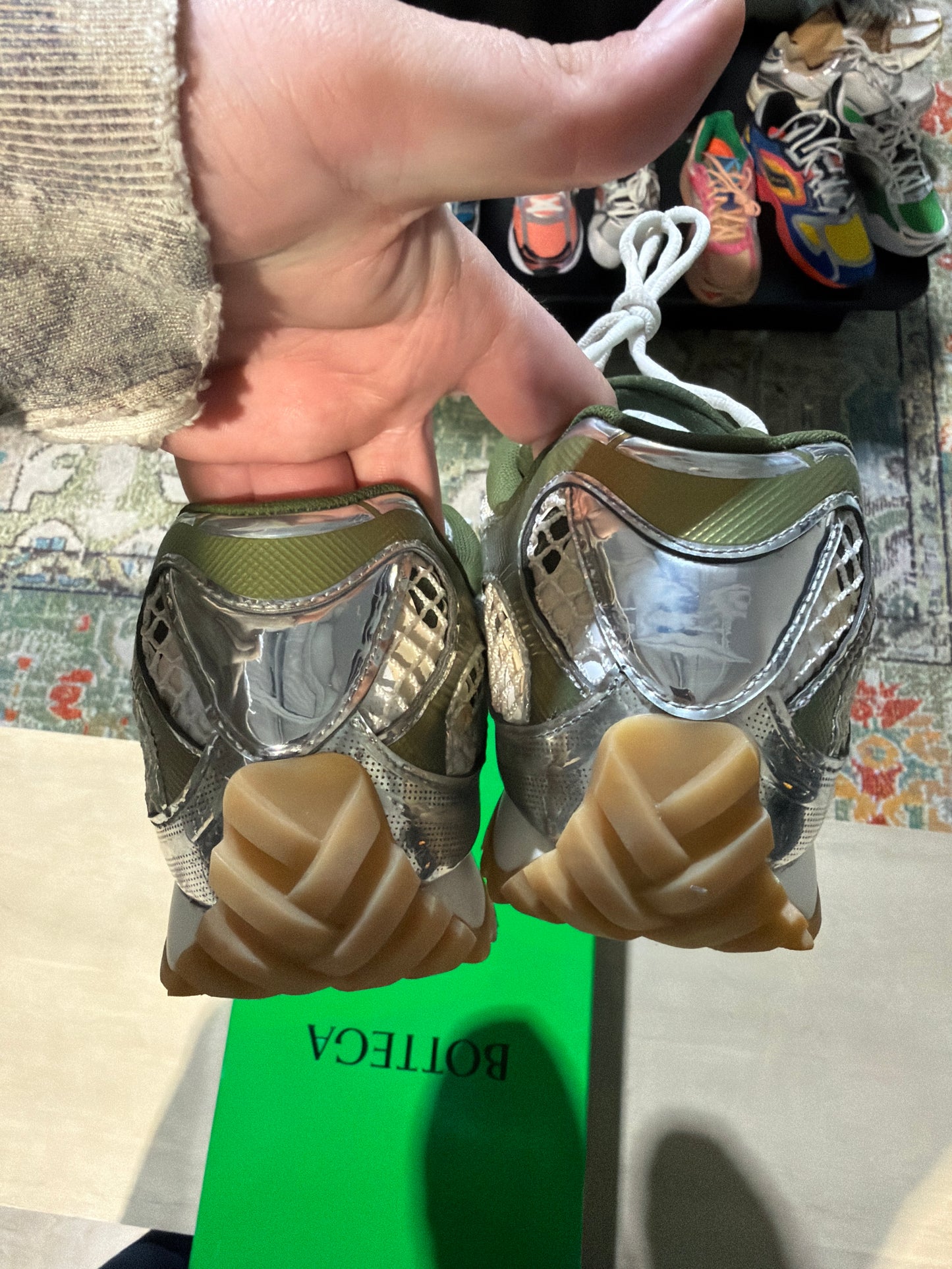 Bottega orbit metallic green used sz 9