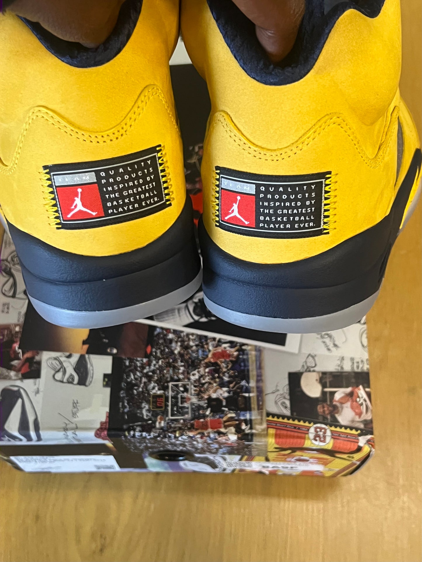 AIR JORDAN 5 RETRO SP MICHIGAN Used Sz 12