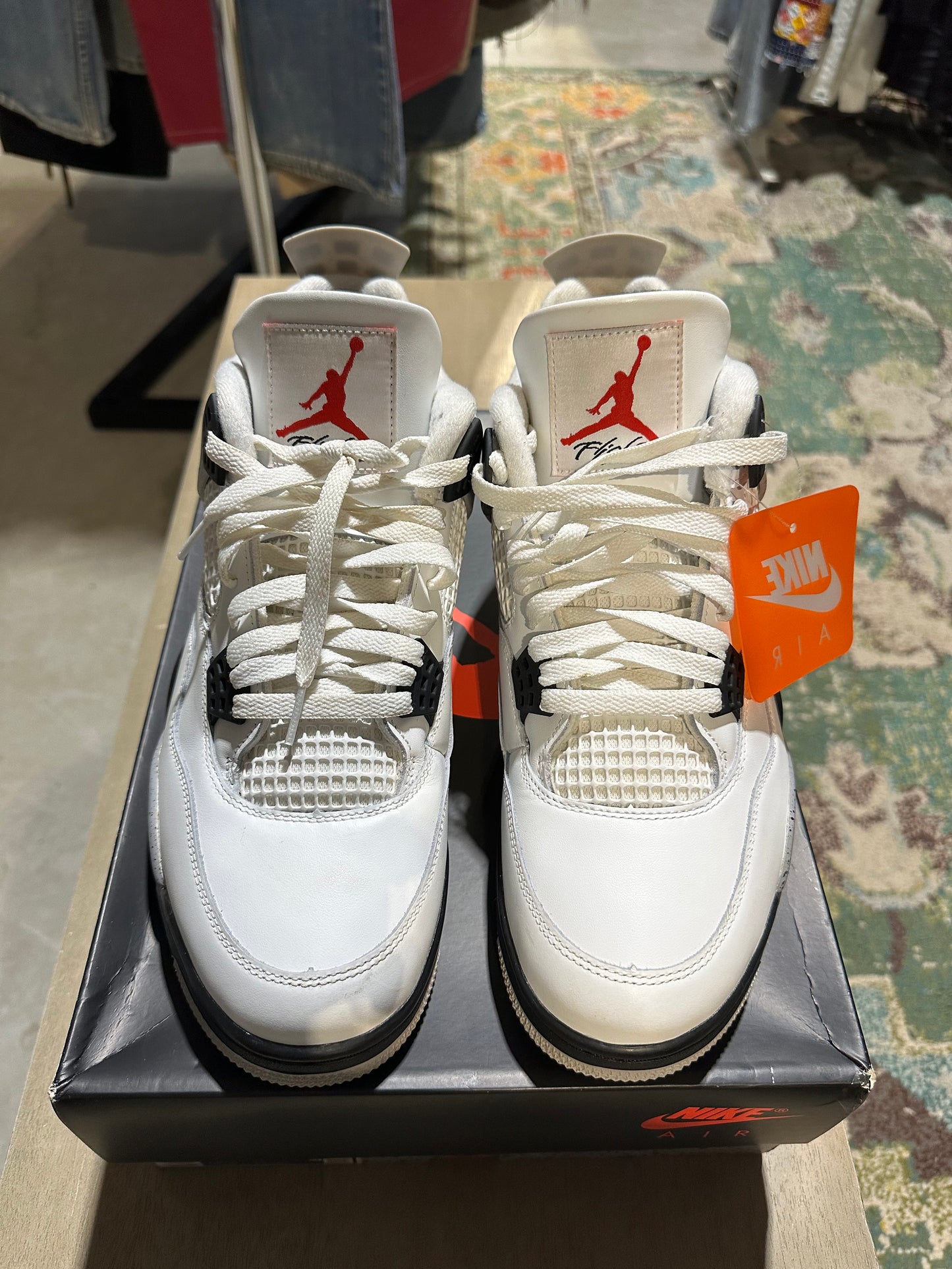 Jordan 4 White Cement Used Sz 12 (2)