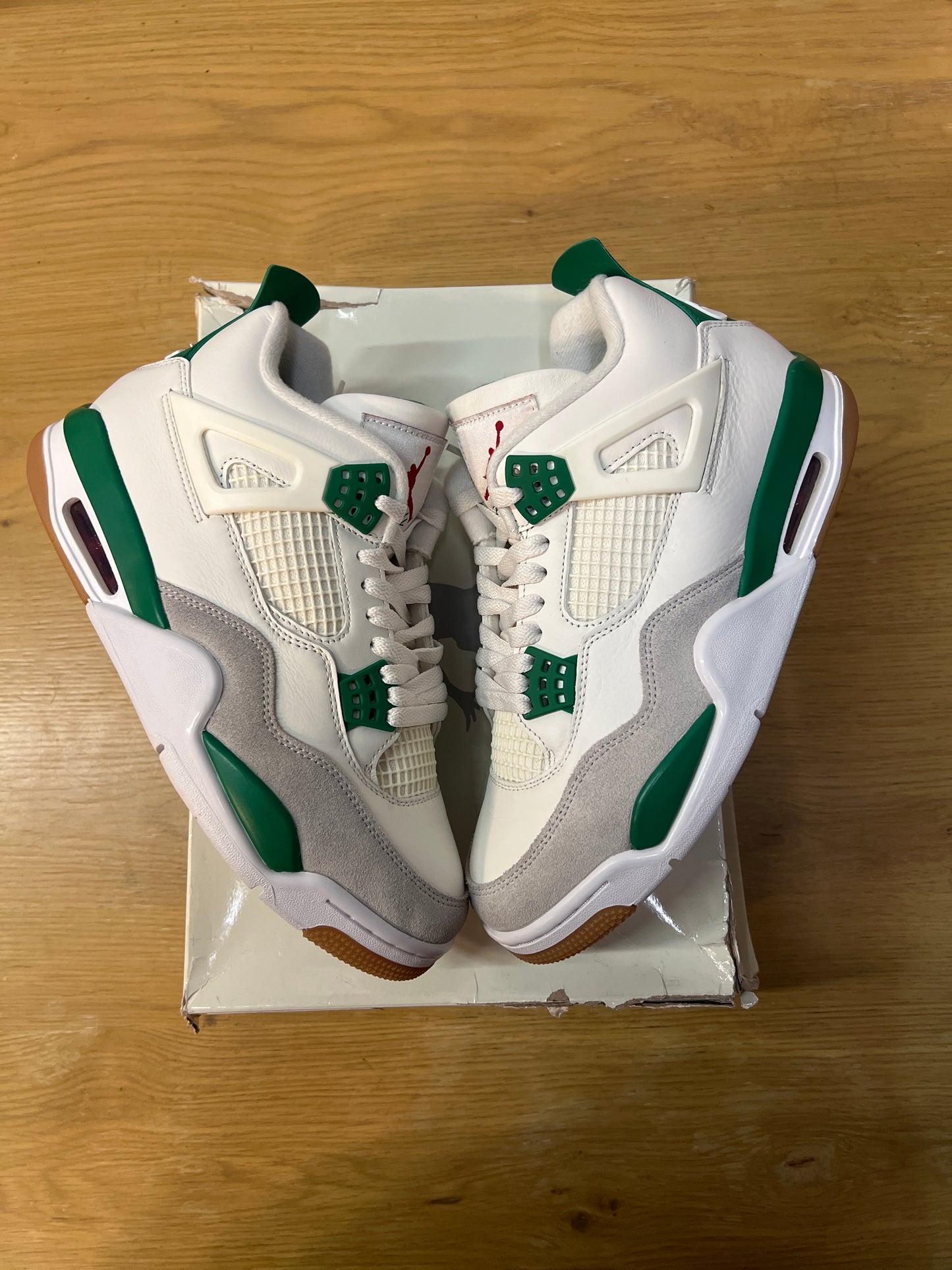 Air Jordan 4 Sb Pine Green Sz 8.5 Used