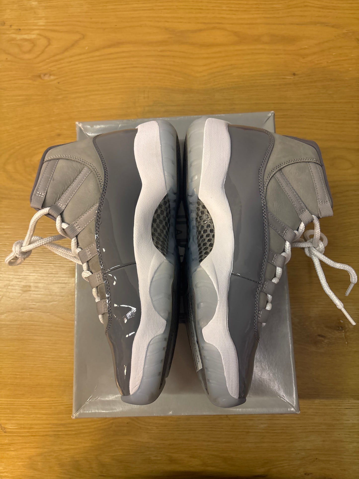 JORDAN 11 COOL GREY 2021 Used Sz 8.5 (1)