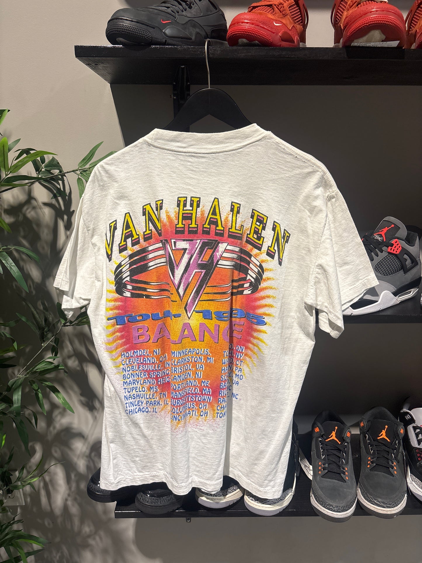 Van Halen balance tour tee 1995