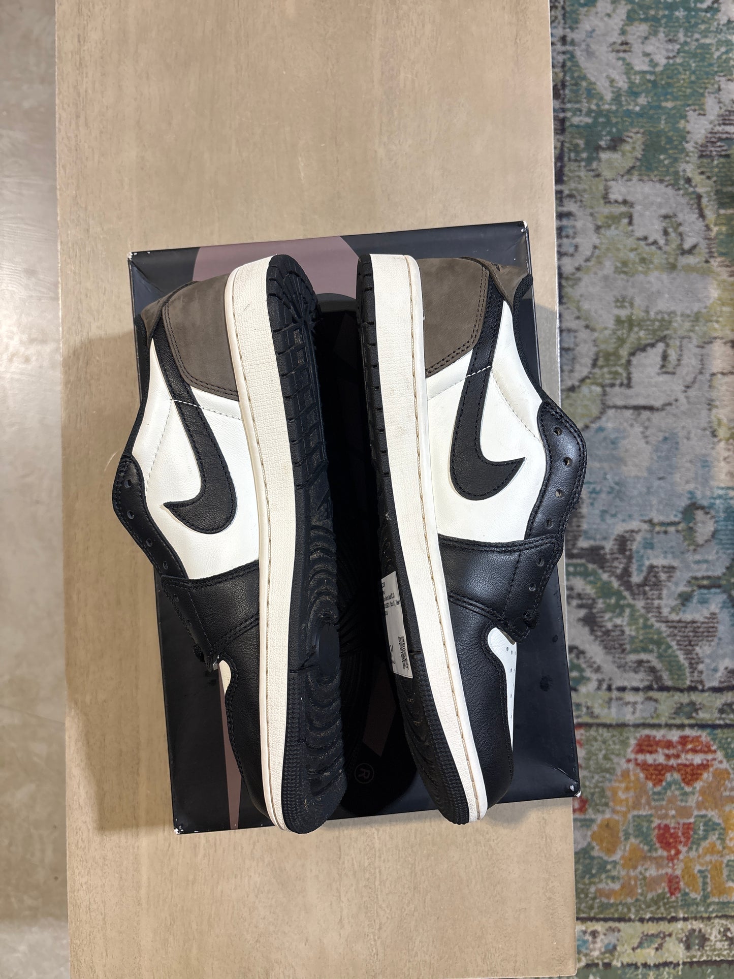 Jordan 1 Low Mocha Used SZ 10