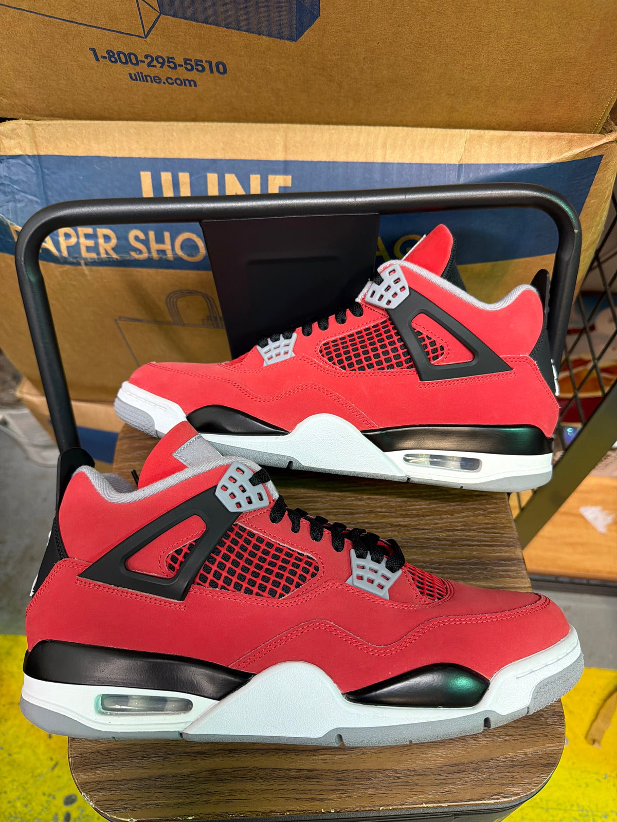 Jordan 4 Toro Used Sz 11 NB
