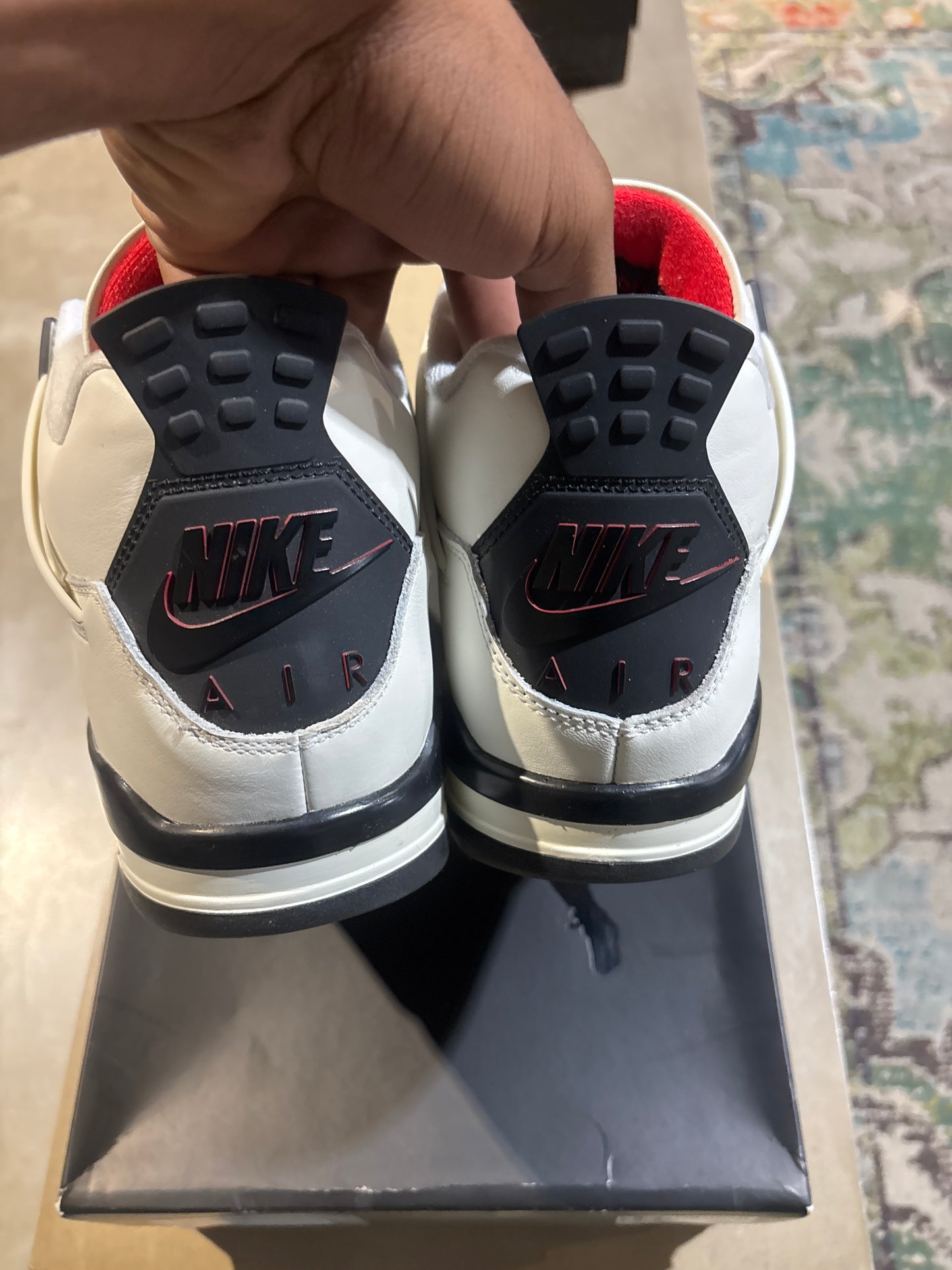 Jordan 4 Flight Club Used Sz 10.5 (1)