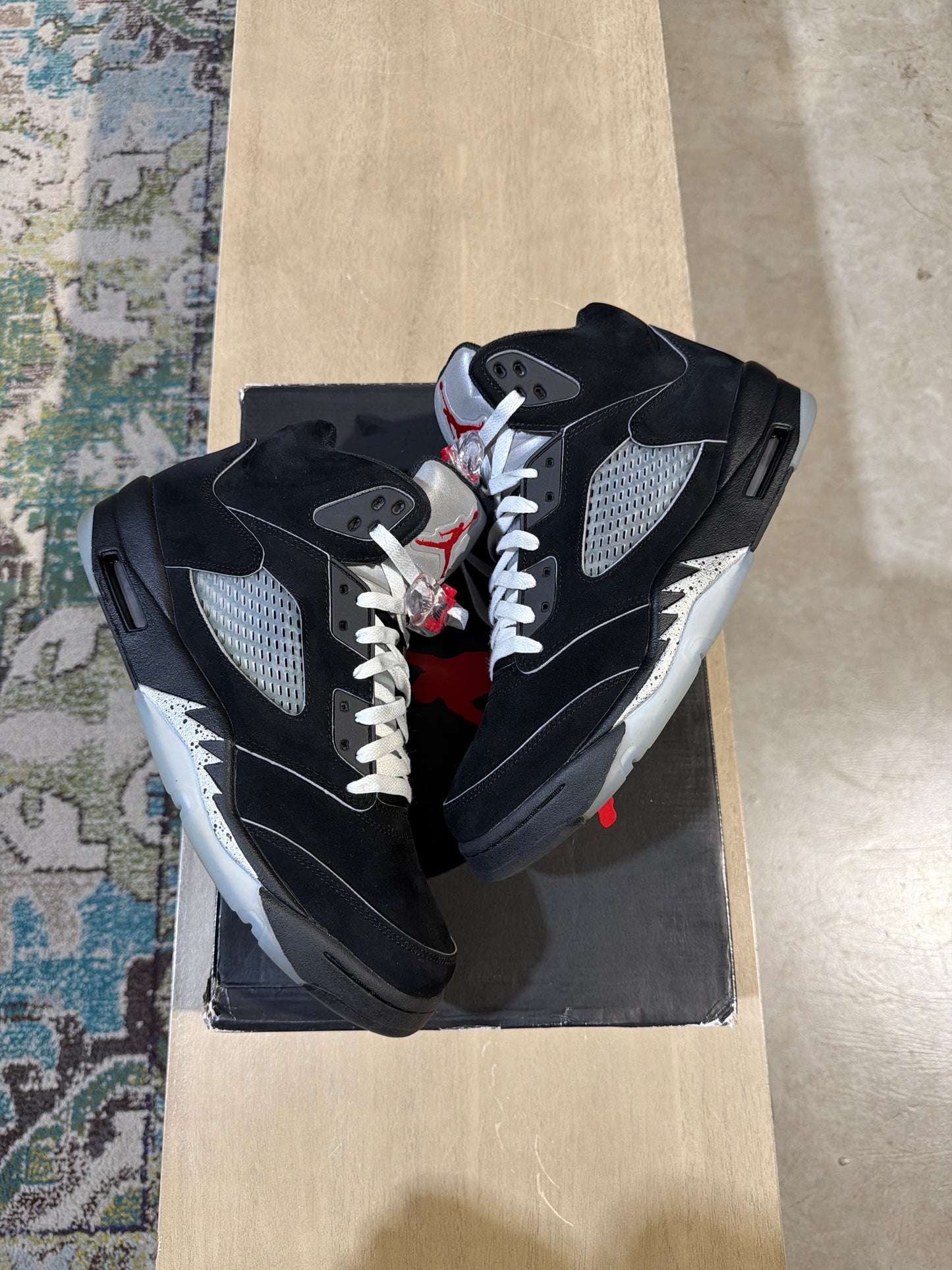 Jordan 5 Black Metallic Used Sz 11.5 (2)
