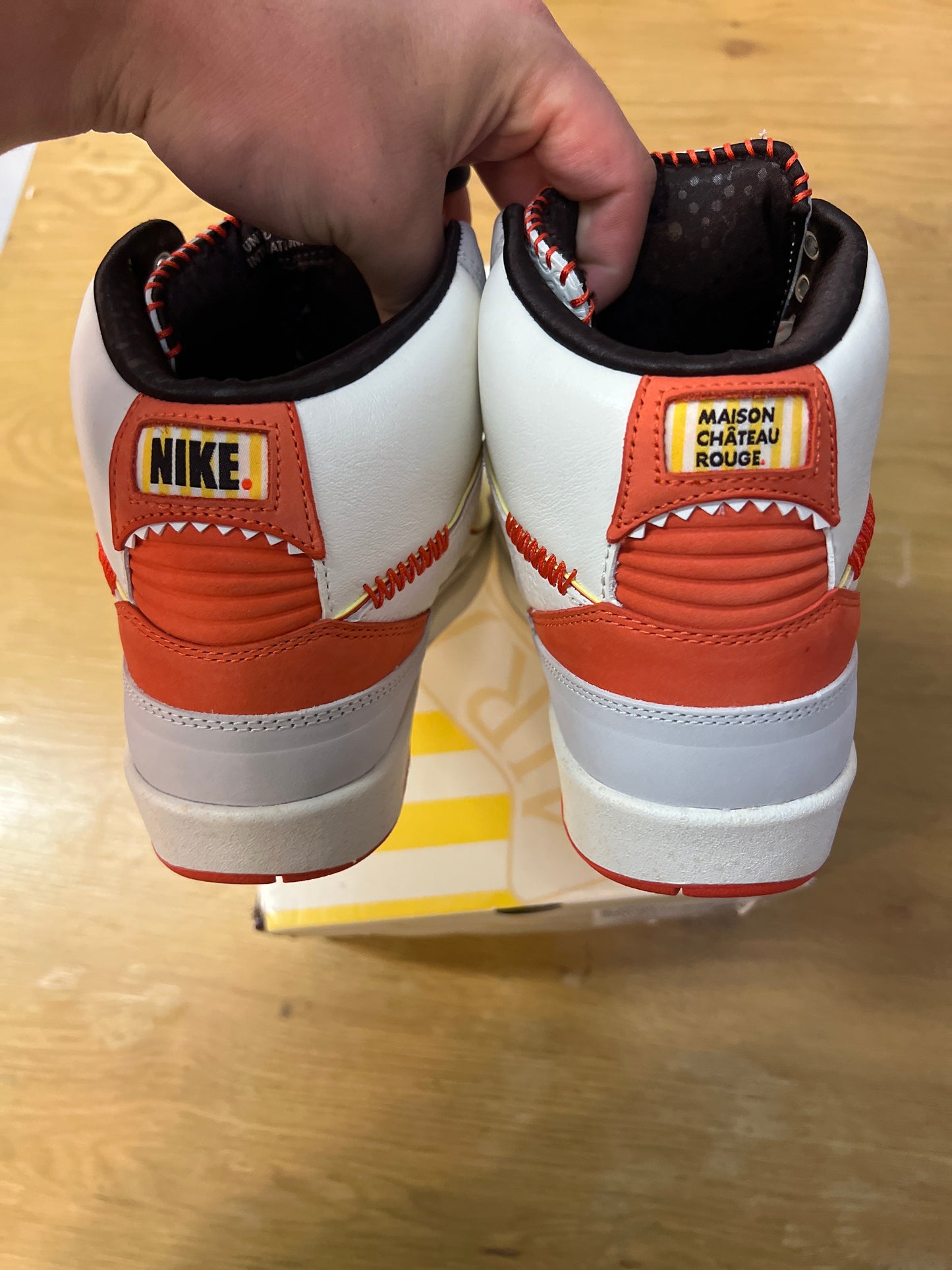 Jordan 2 MCR Intl Youth Sz 9 used
