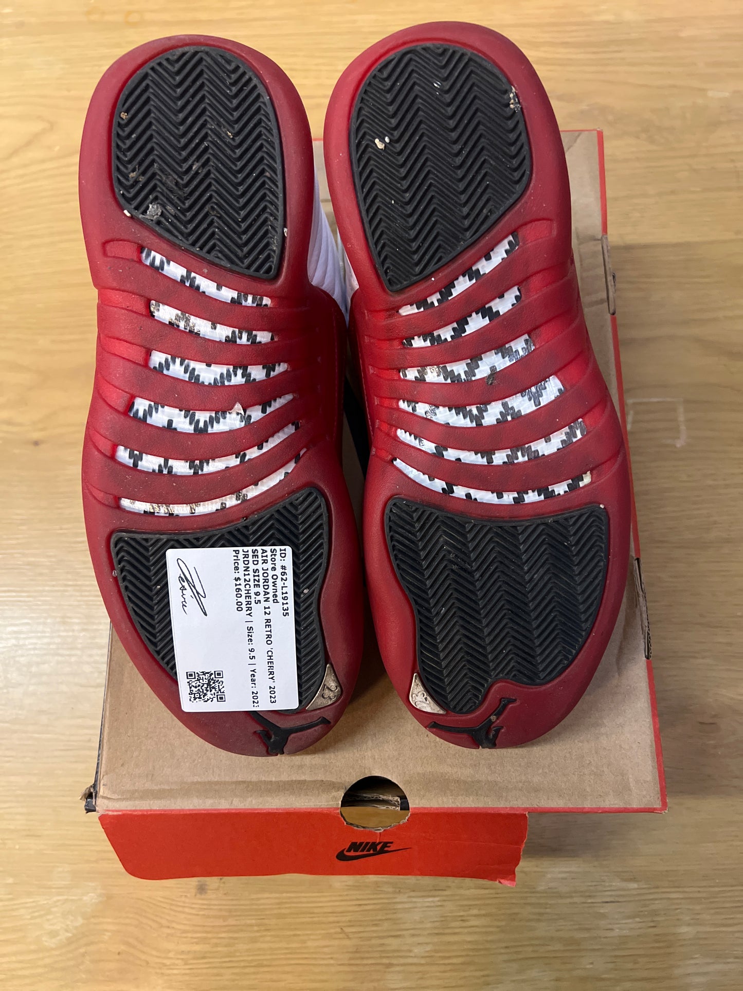 AIR JORDAN 12 RETRO CHERRY 2023 USED SIZE 9.5