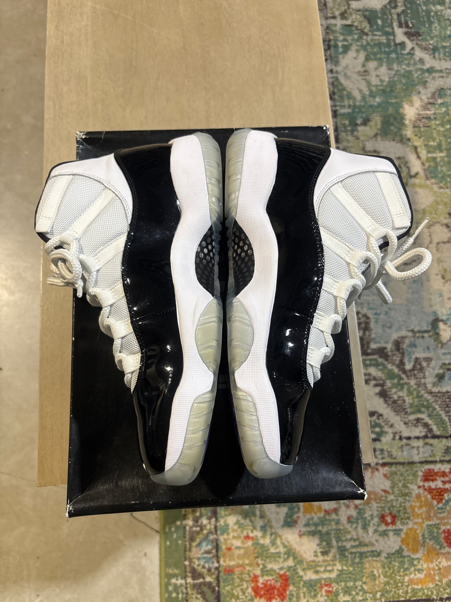 Jordan 11 Concord Used Sz 9.5