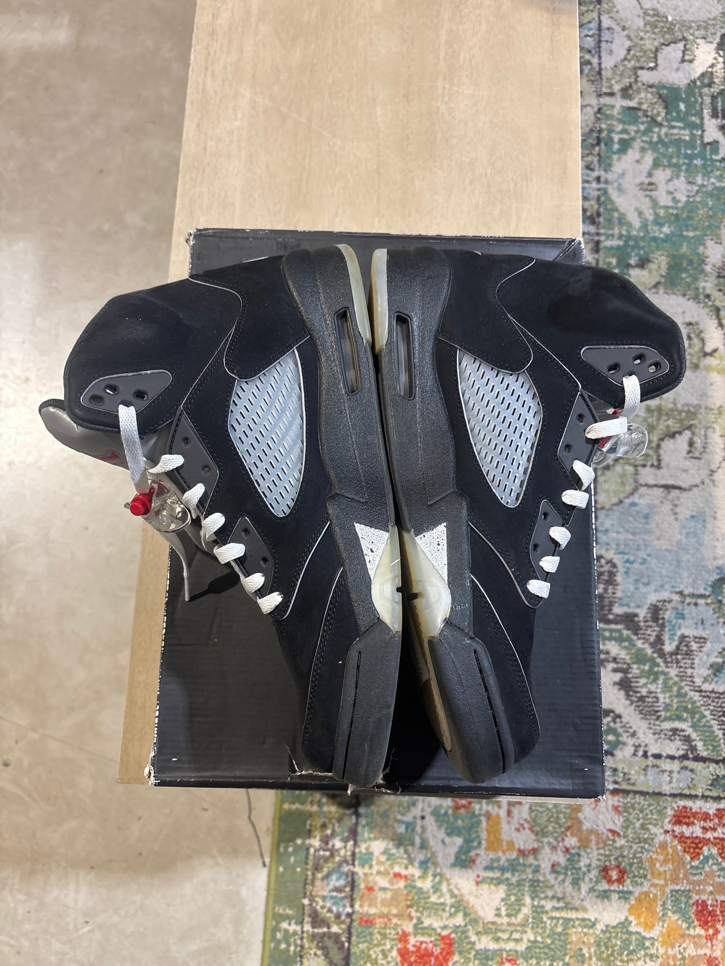 Jordan 5 Black Metallic Used Sz 13 (1)