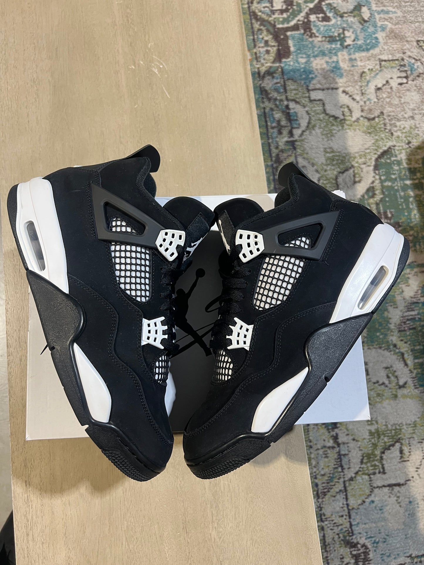 Jordan 4 White Thunder Used Sz 11