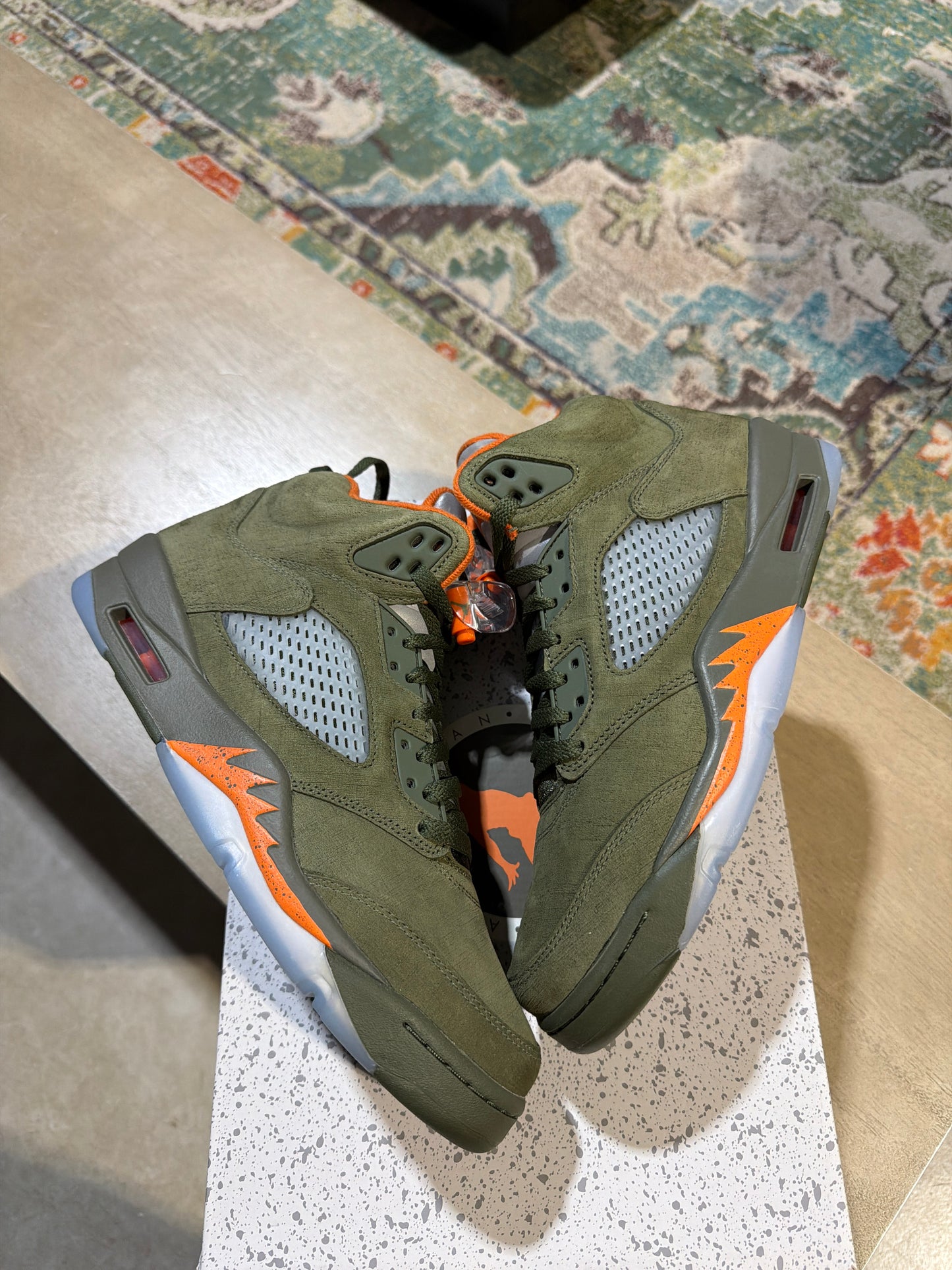 Jordan 5 Olive Used Sz 9.5 (1)