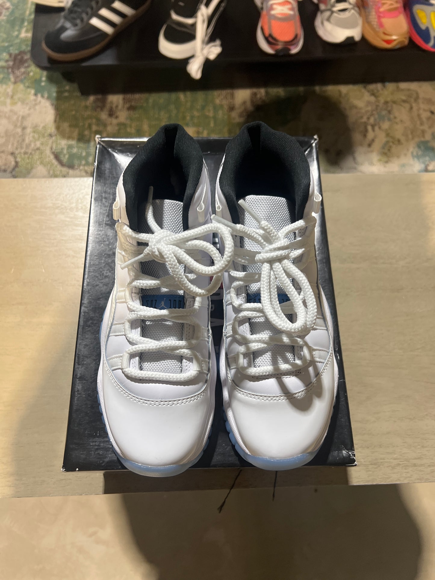 Jordan 11 legend blue sz 5Y used