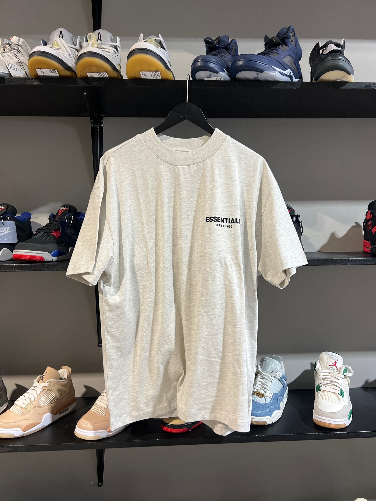 Light oatmeal essentials short sleeve tee