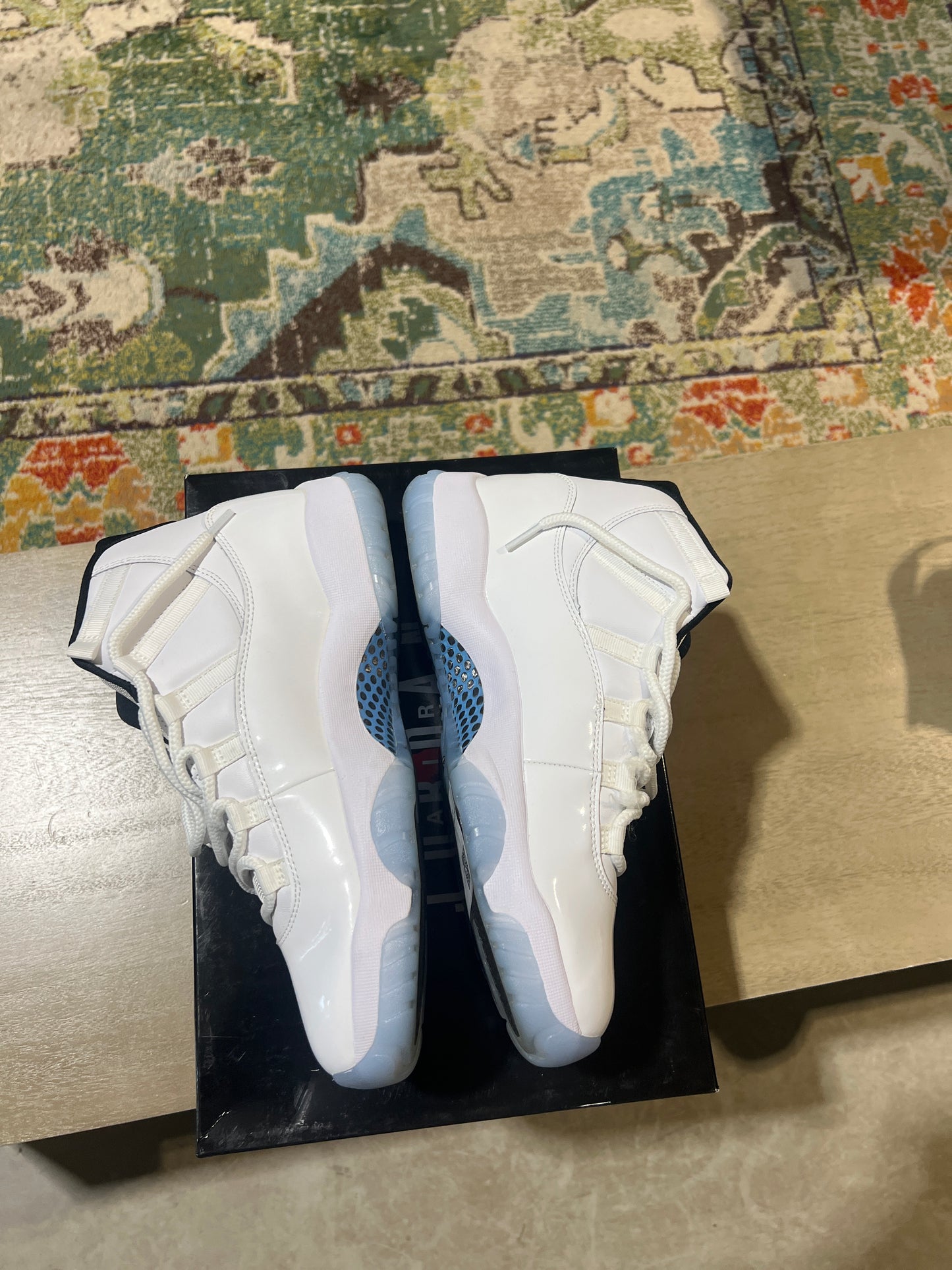 Jordan 11 legend blue used sz 10