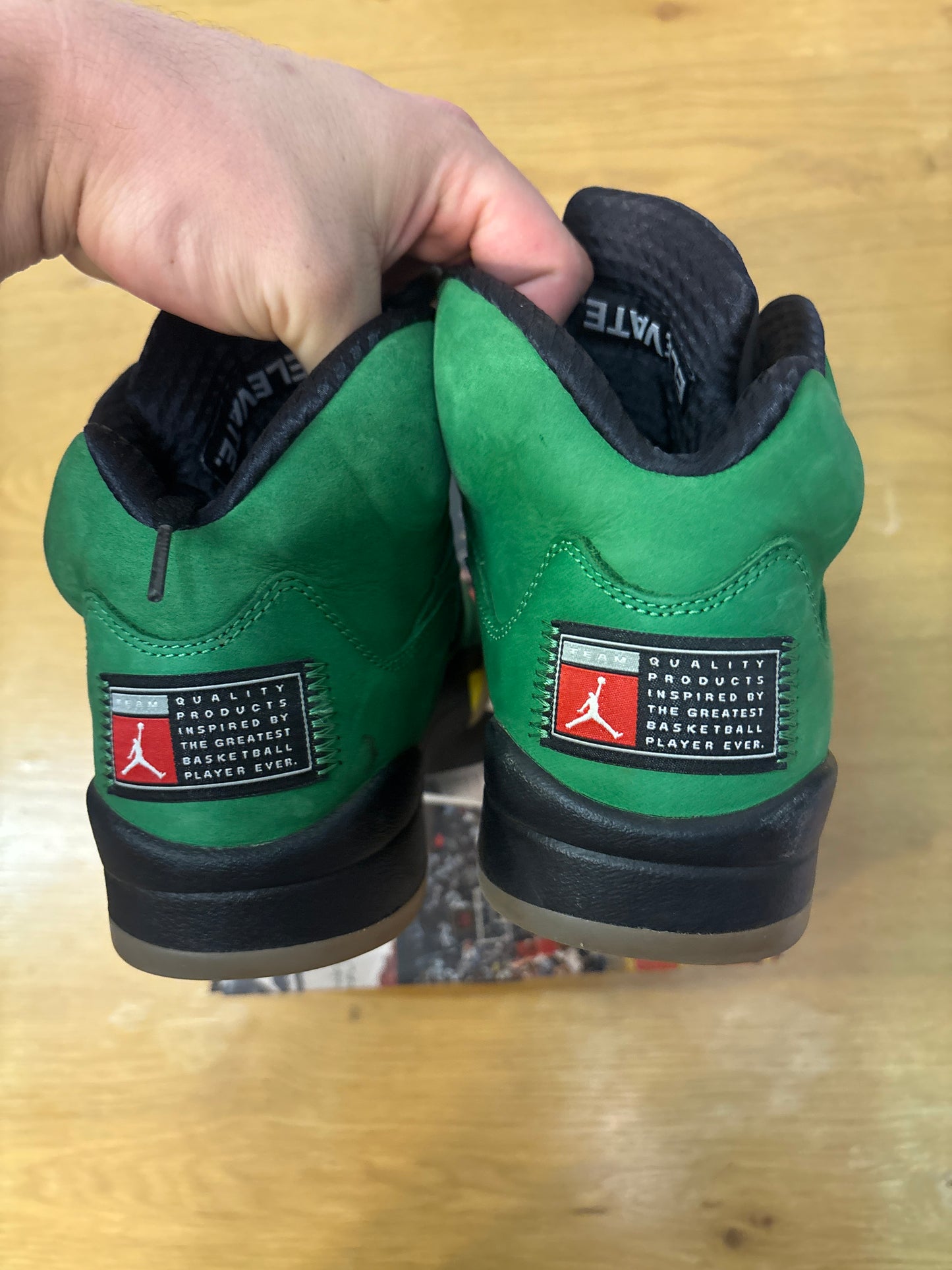 JORDAN 5 SE OREGON Used Sz 9