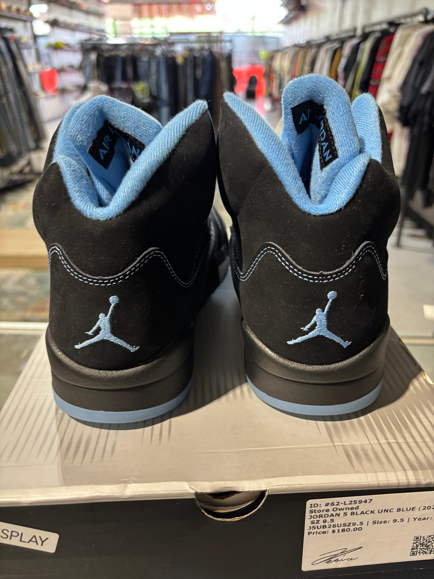 Air Jordan 5 university blue used 9.5
