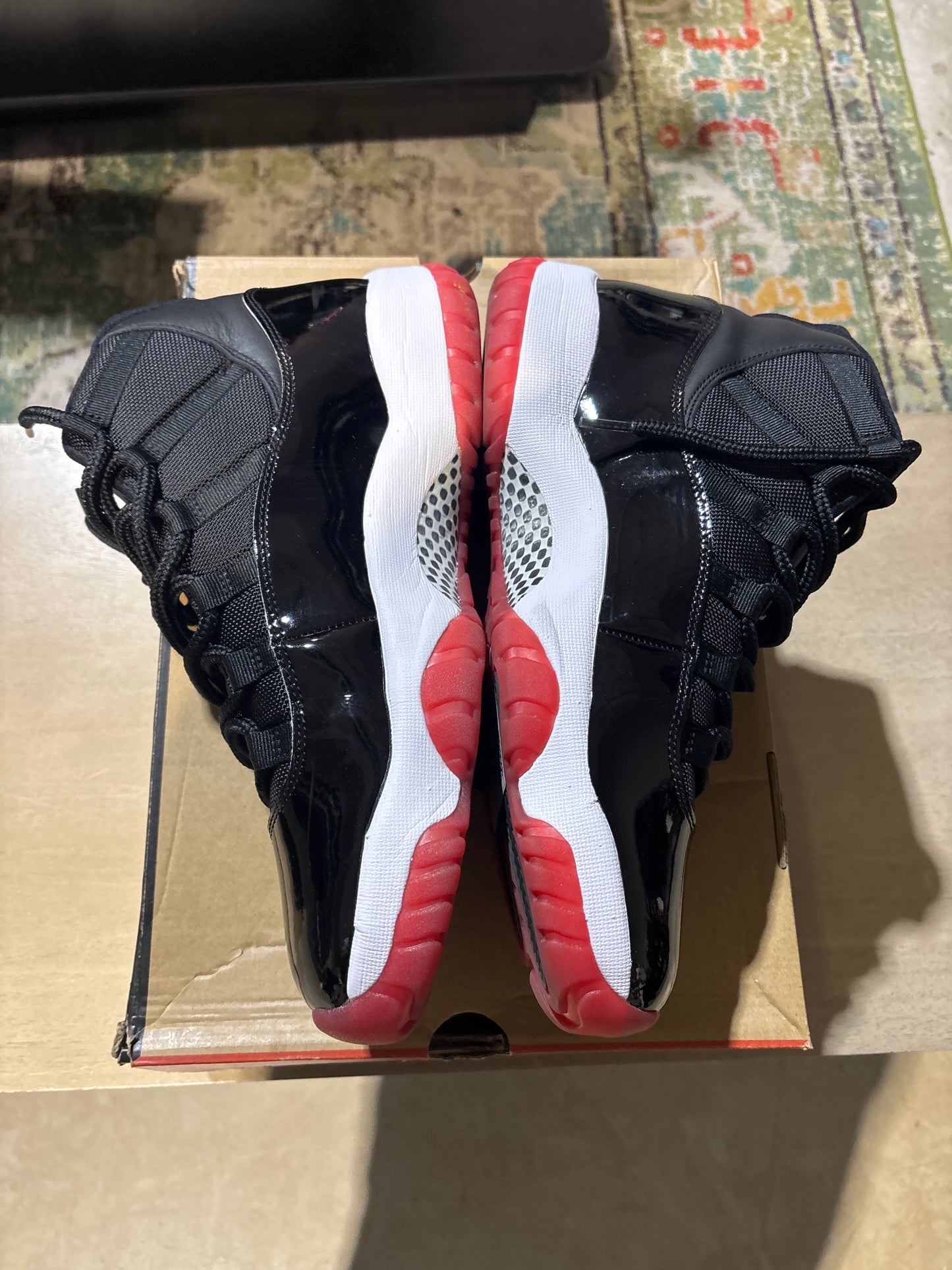 Jordan 11 Bred Used Sz 12 (1)