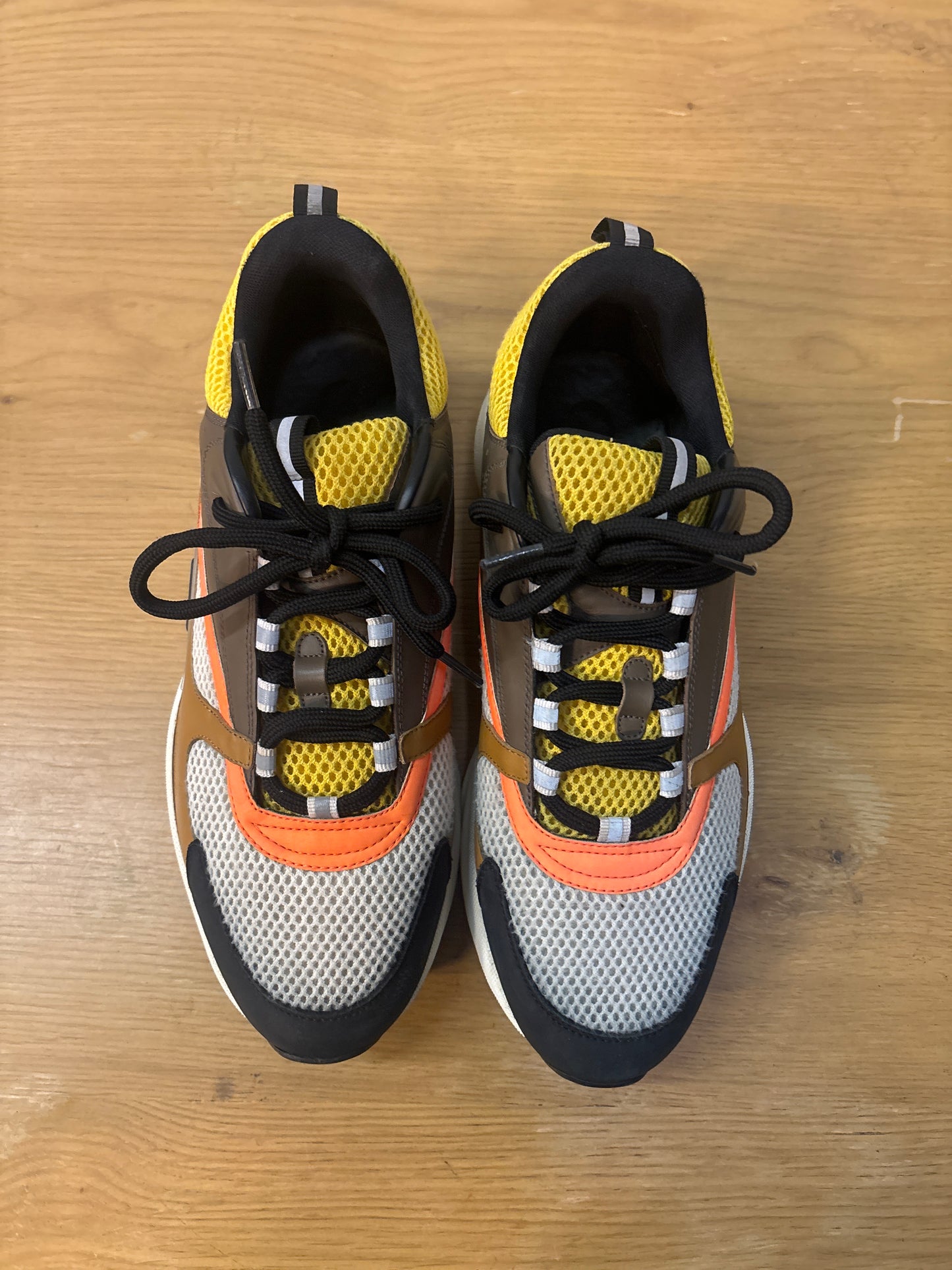Dior b22 brown orange yellow used sz 12 NB