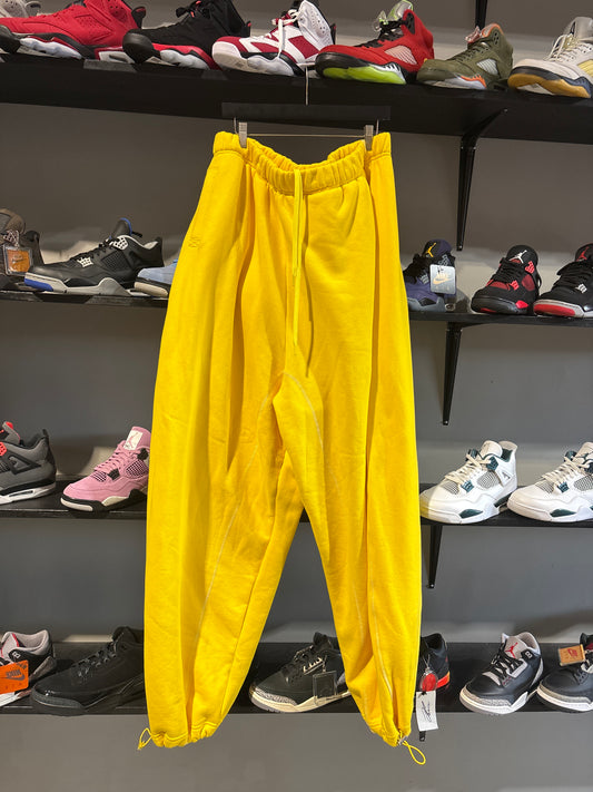 GV Gallery baggy Yellow Sweats