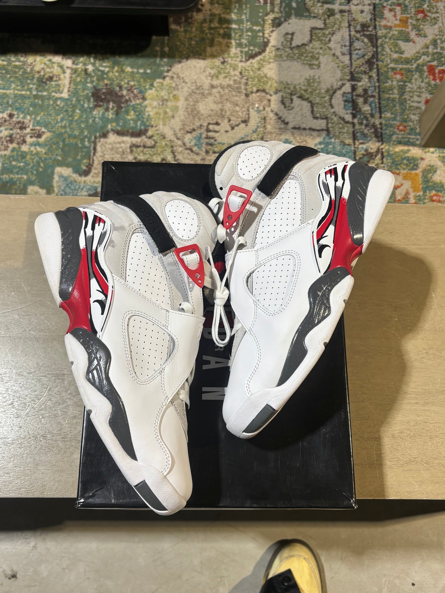 AIR JORDAN 8 BUGS BUNNNY USED SZ 10