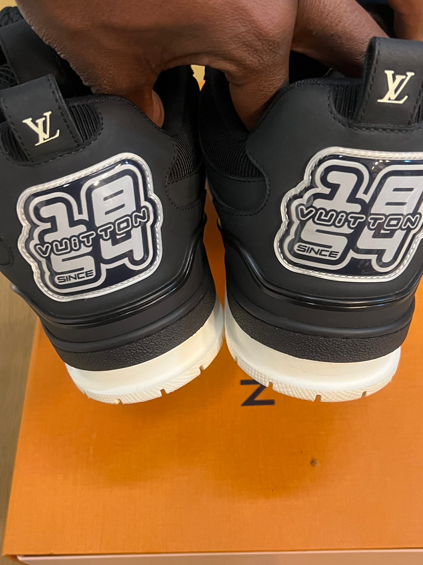 Louis Vuitton Skate Black/White Used Sz 8
