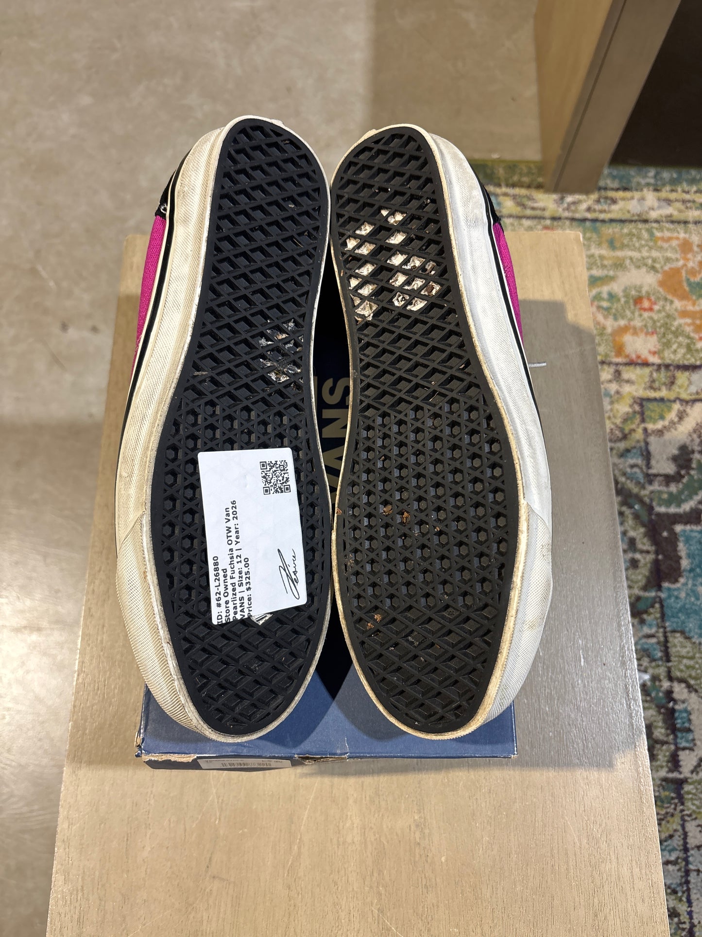 Used Pearlized Fuchsia OTW Van Sz 12