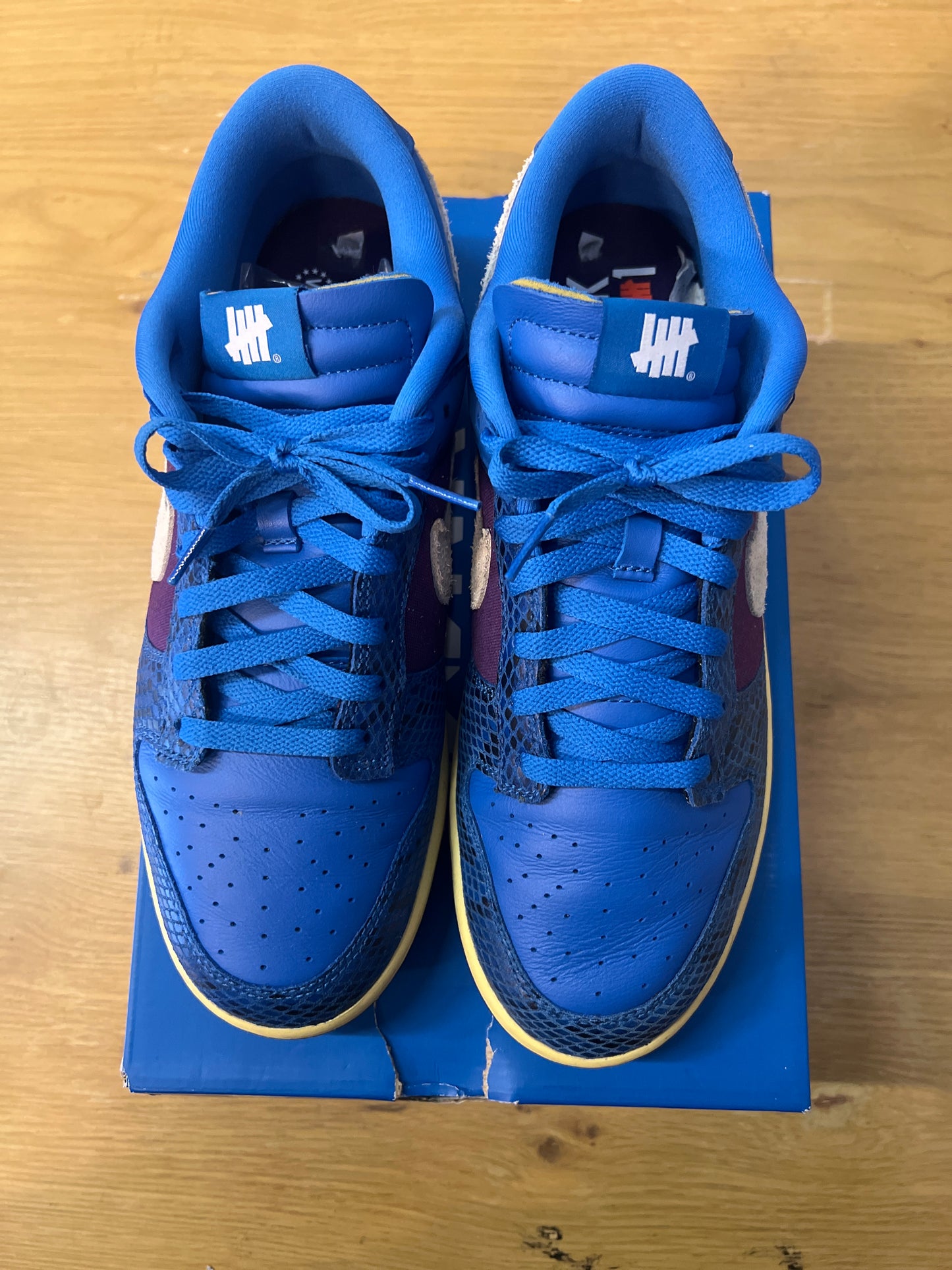 UNDEFEATED X DUNK LOW SP 5 ON IT USED SIZE 11