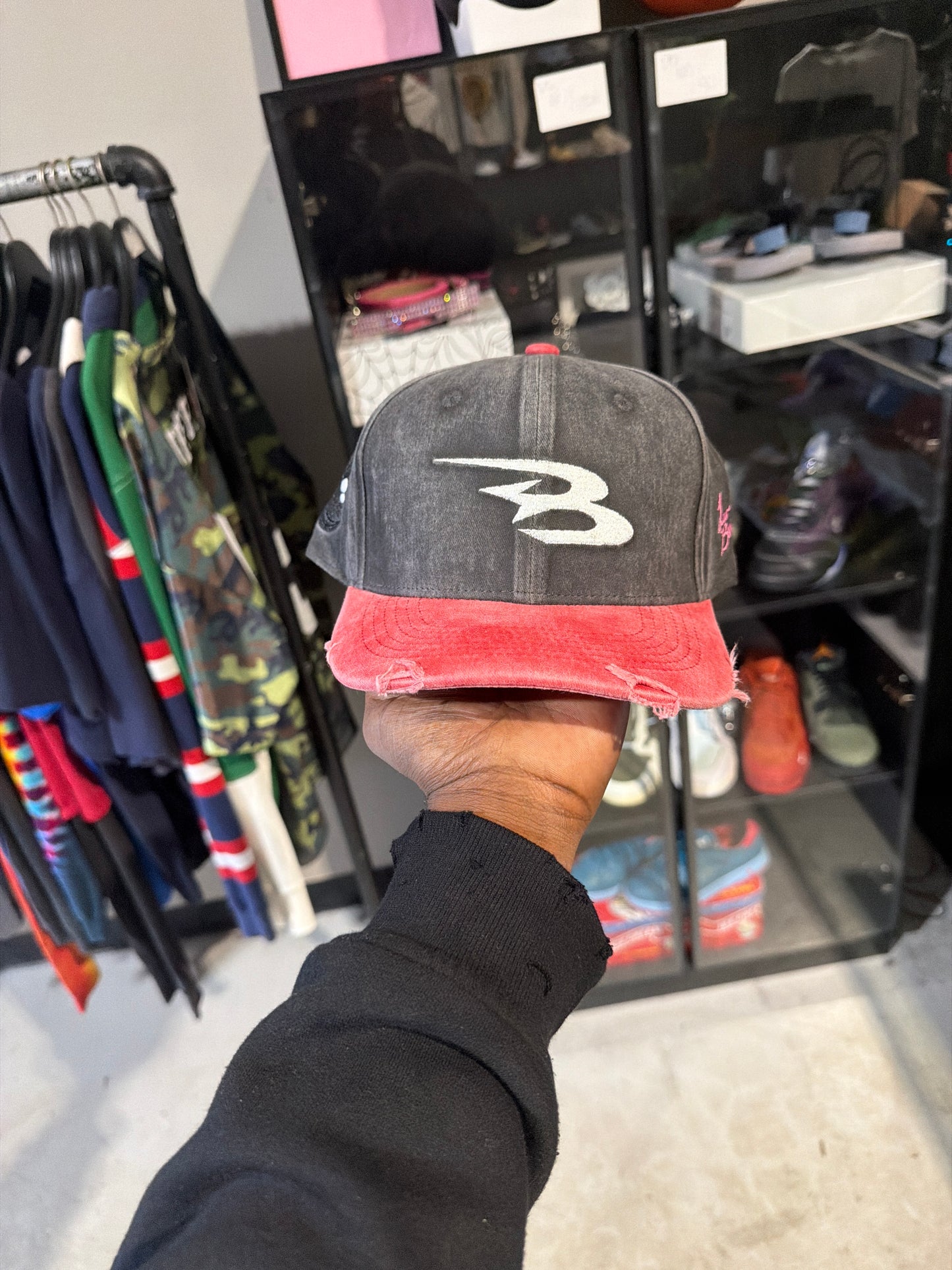 Abominable Black/Red Snapback