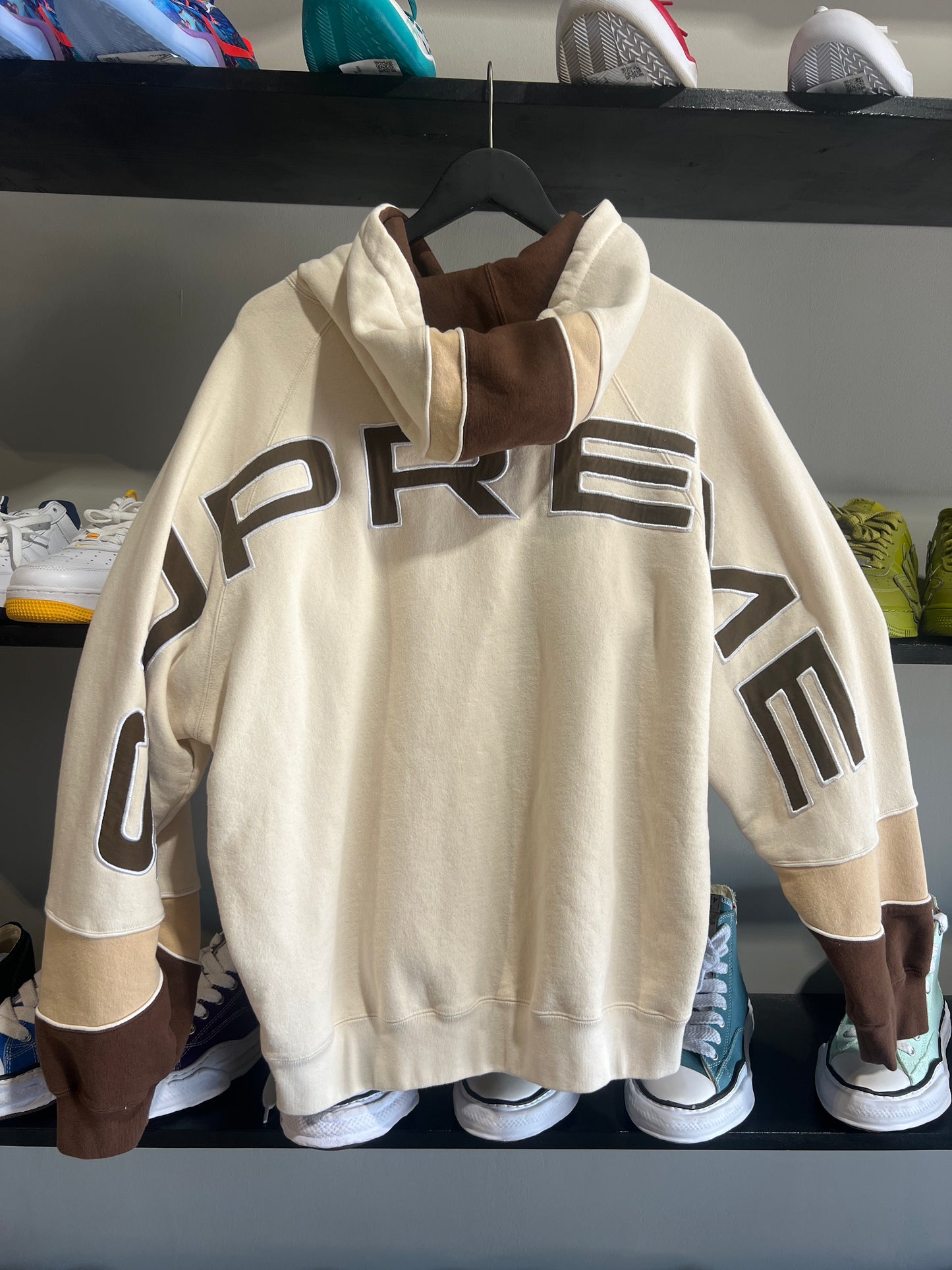 SUPREME BROWN AND CREAM PANELED SWEATSHIRT