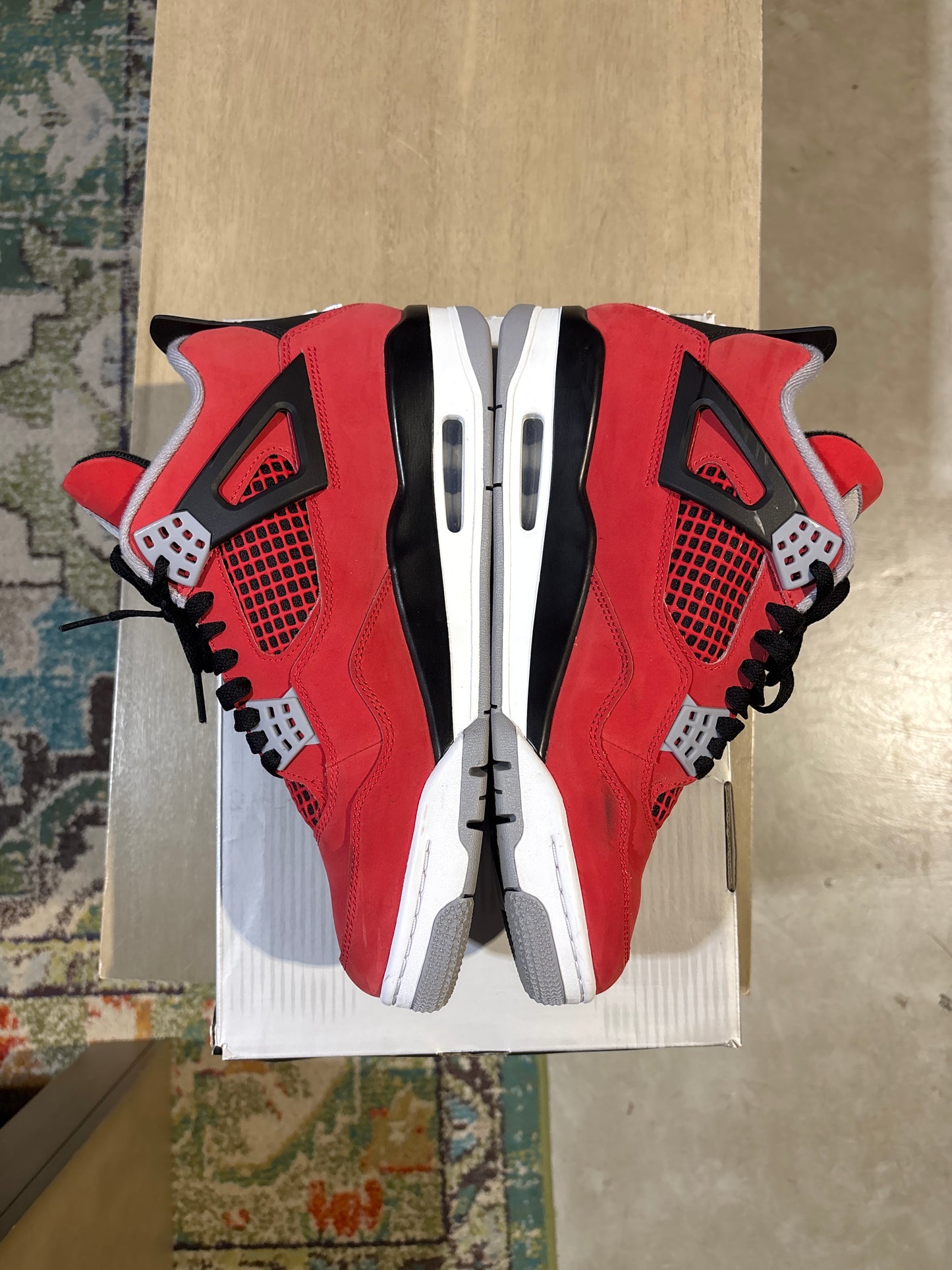 Jordan 4 Toro Used Sz 9