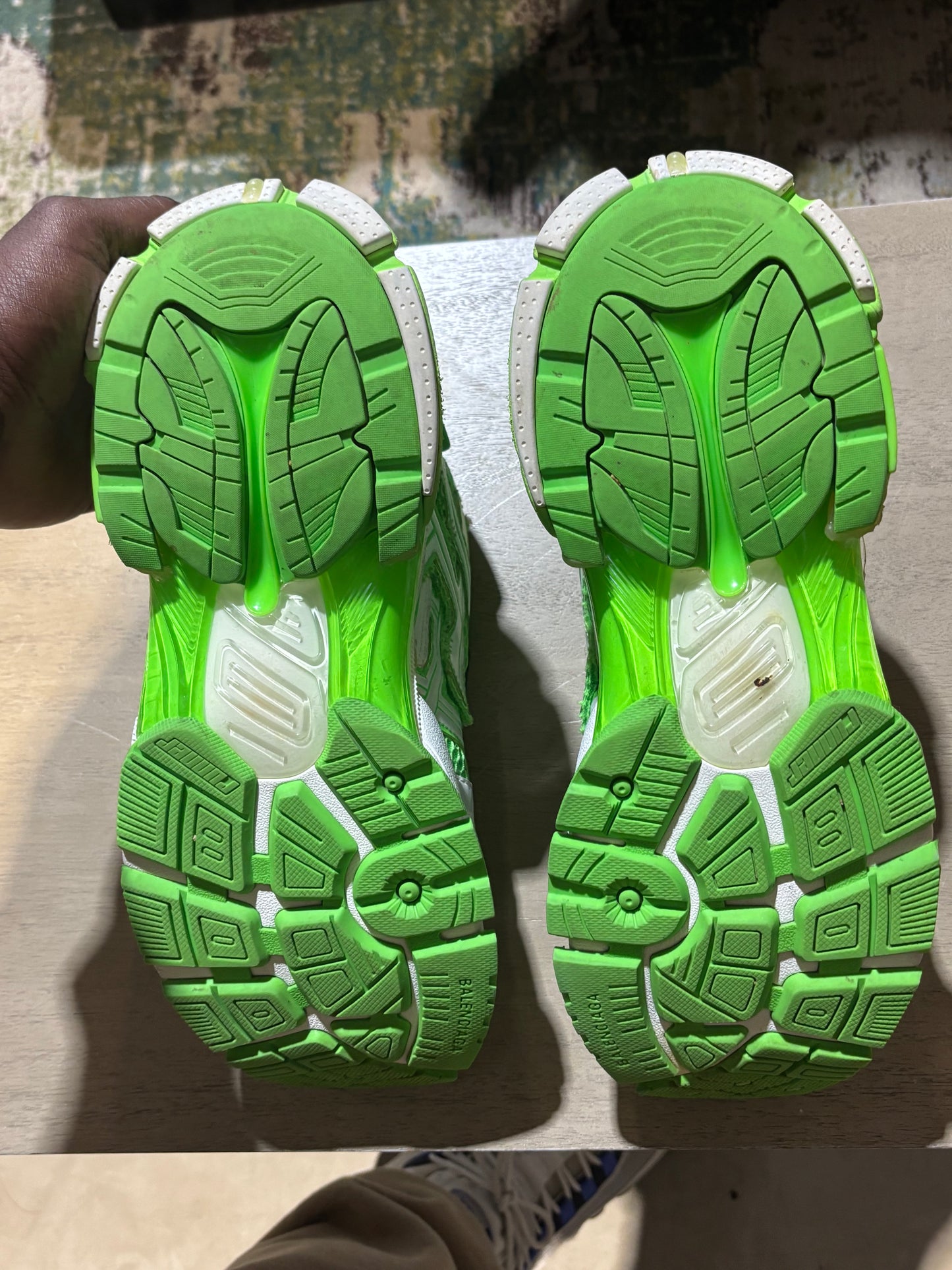 Balenciaga Green Runner Used SZ 8
